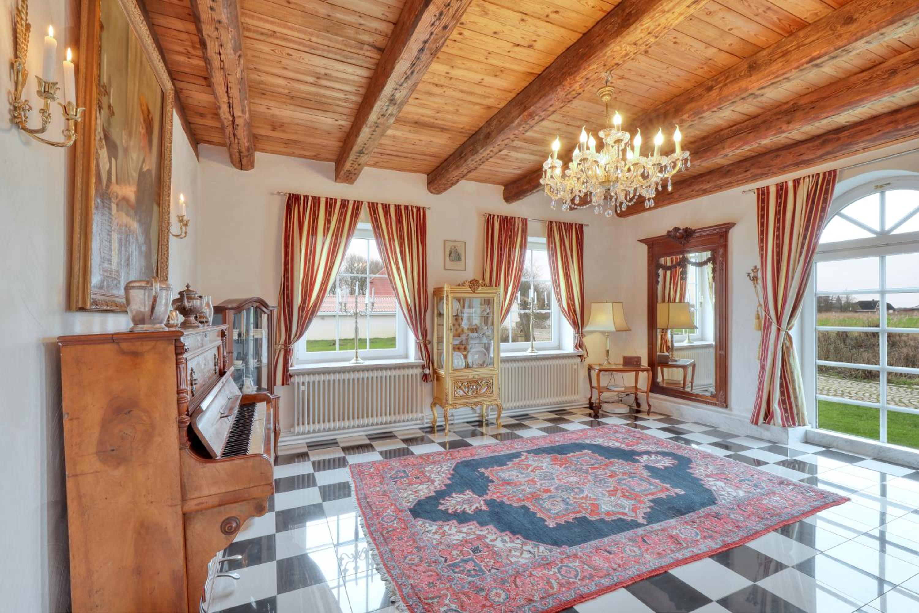 Duplex Apartment - Photo 10