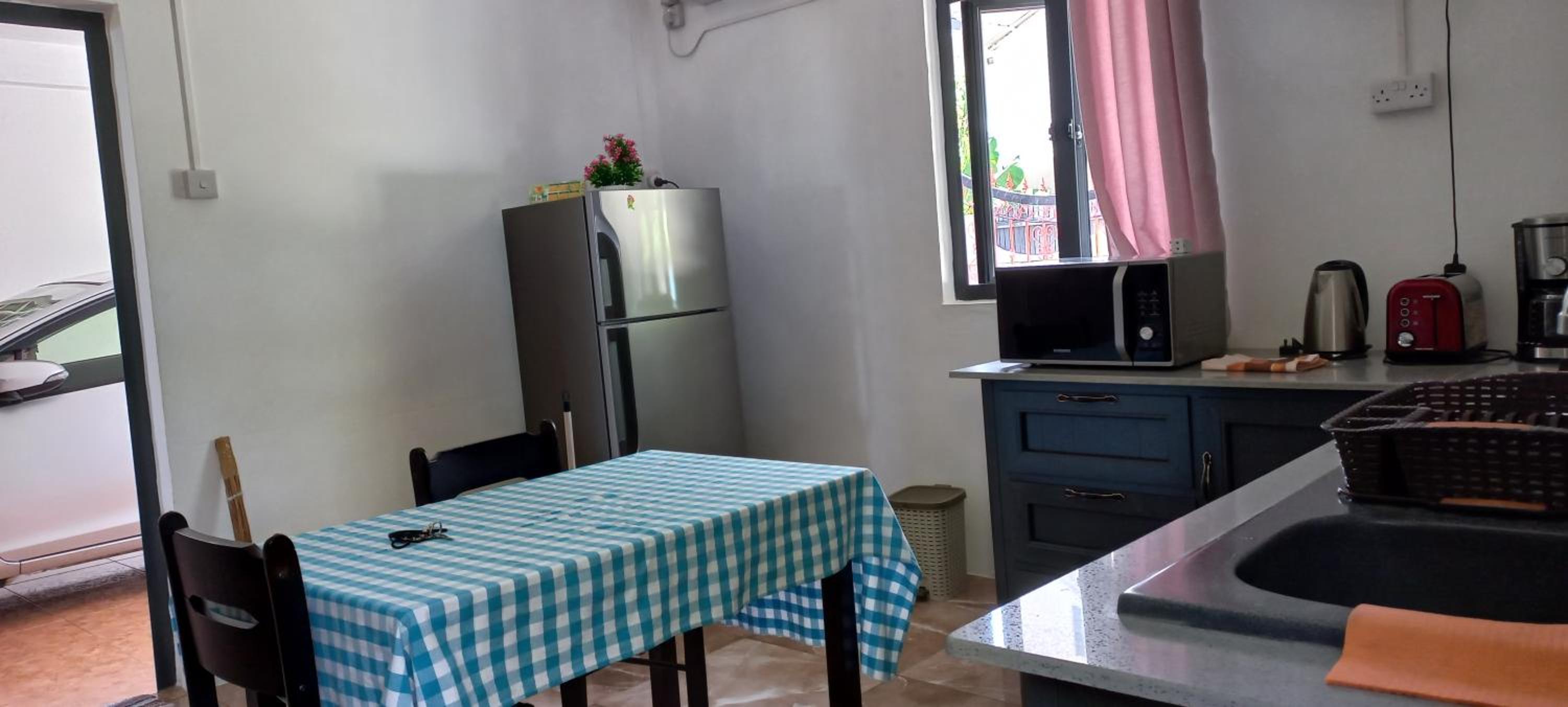 One-Bedroom Apartment - Photo 5