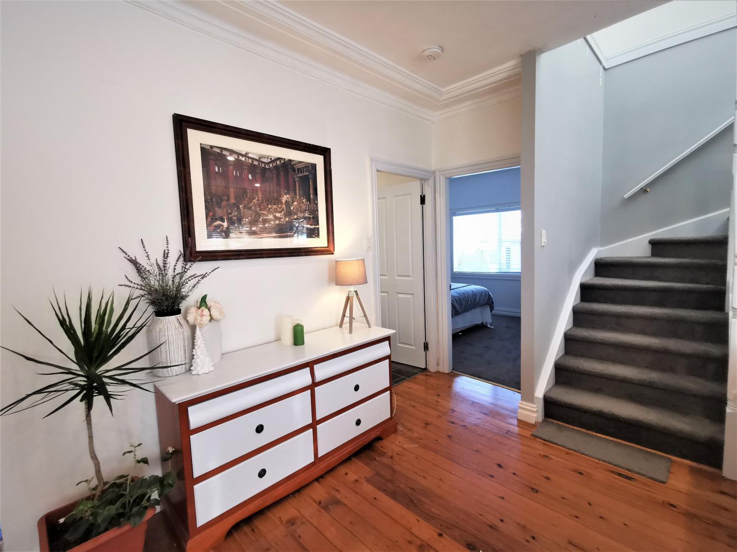 Four-Bedroom House photo 3