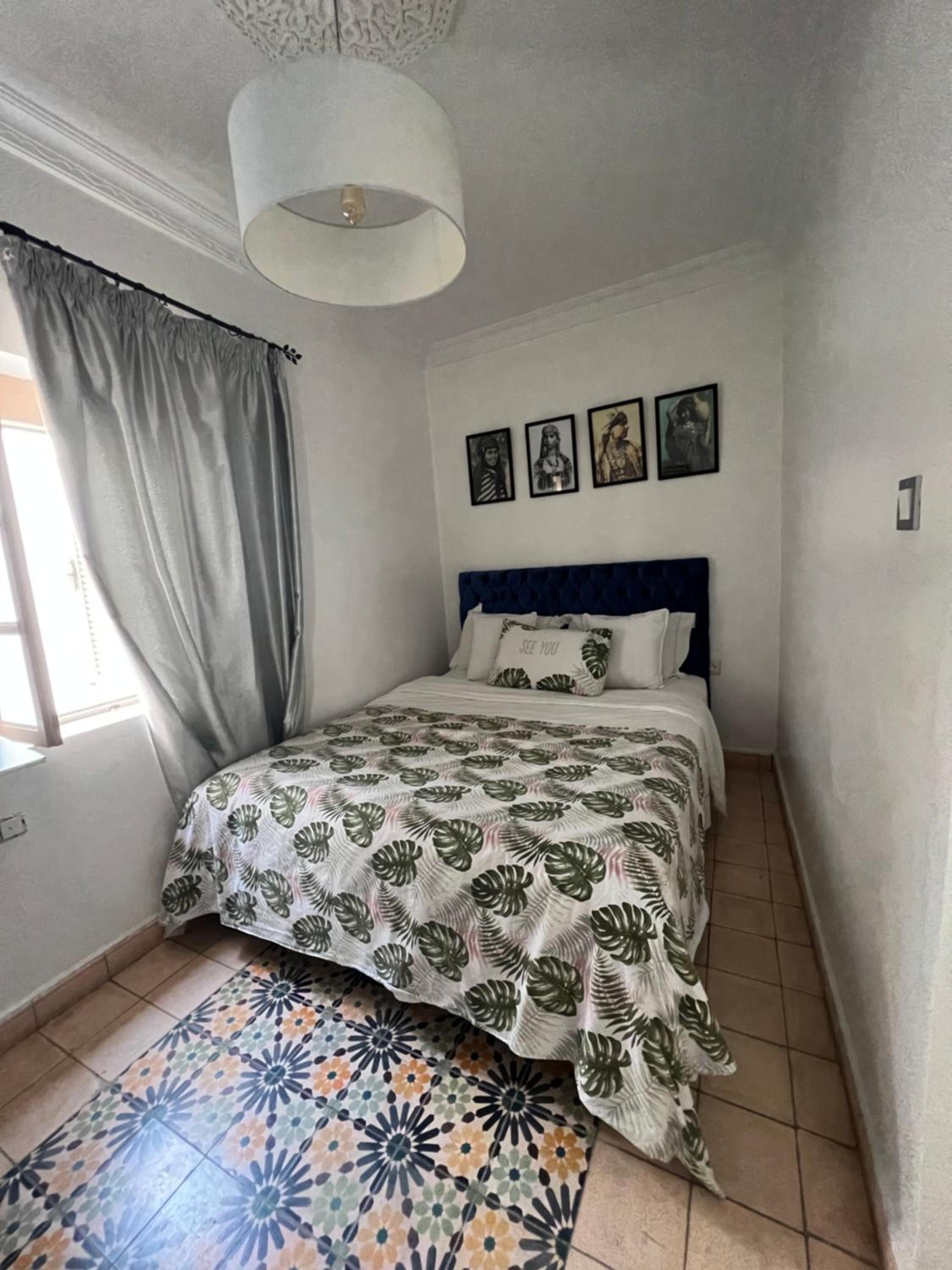 One-Bedroom Apartment - Photo 11