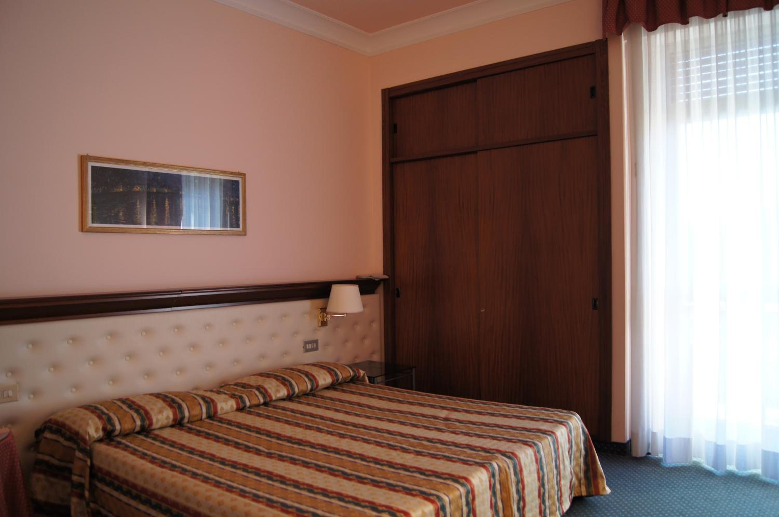 Double or Twin Room with Balcony photo 1