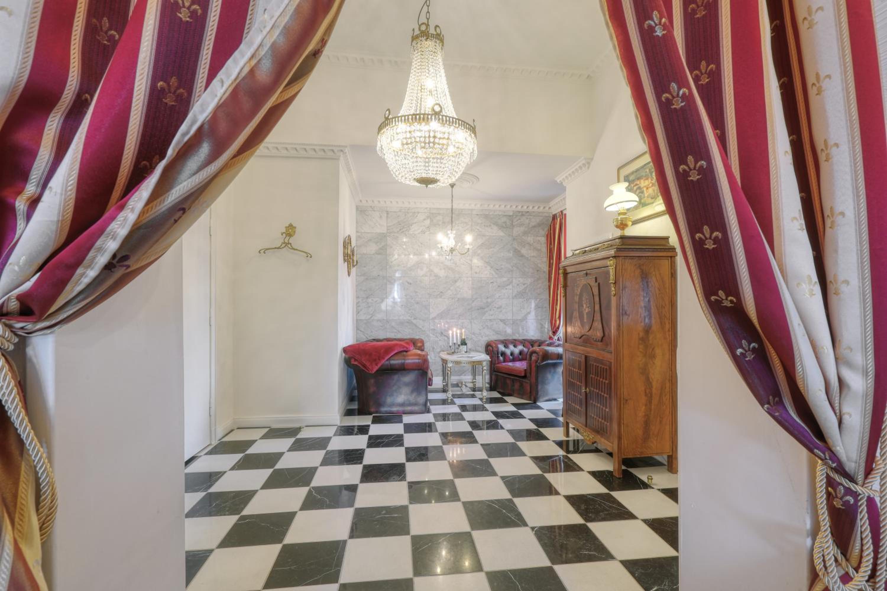 Superior Apartment photo 1
