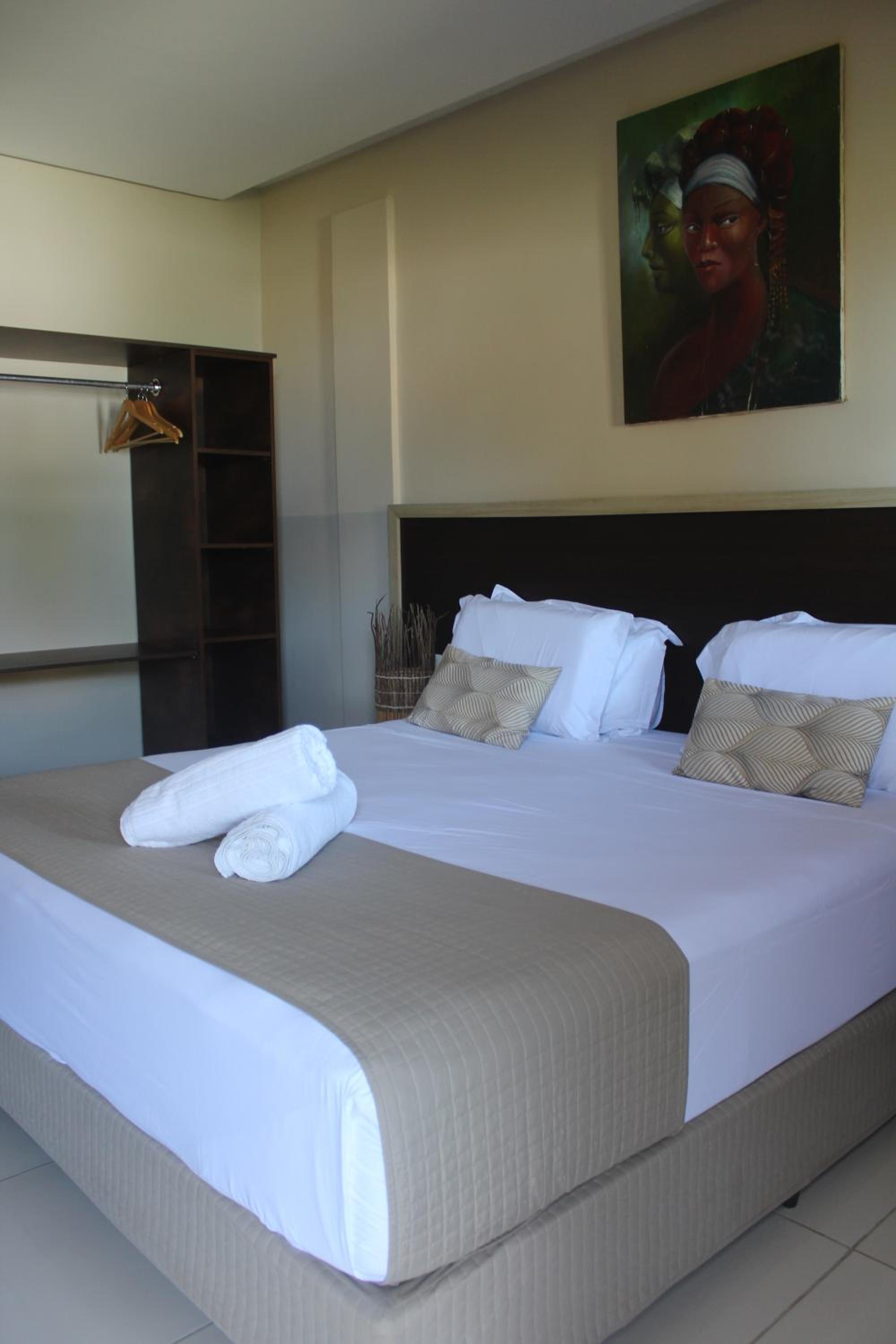 King Suite with Ocean View photo 2