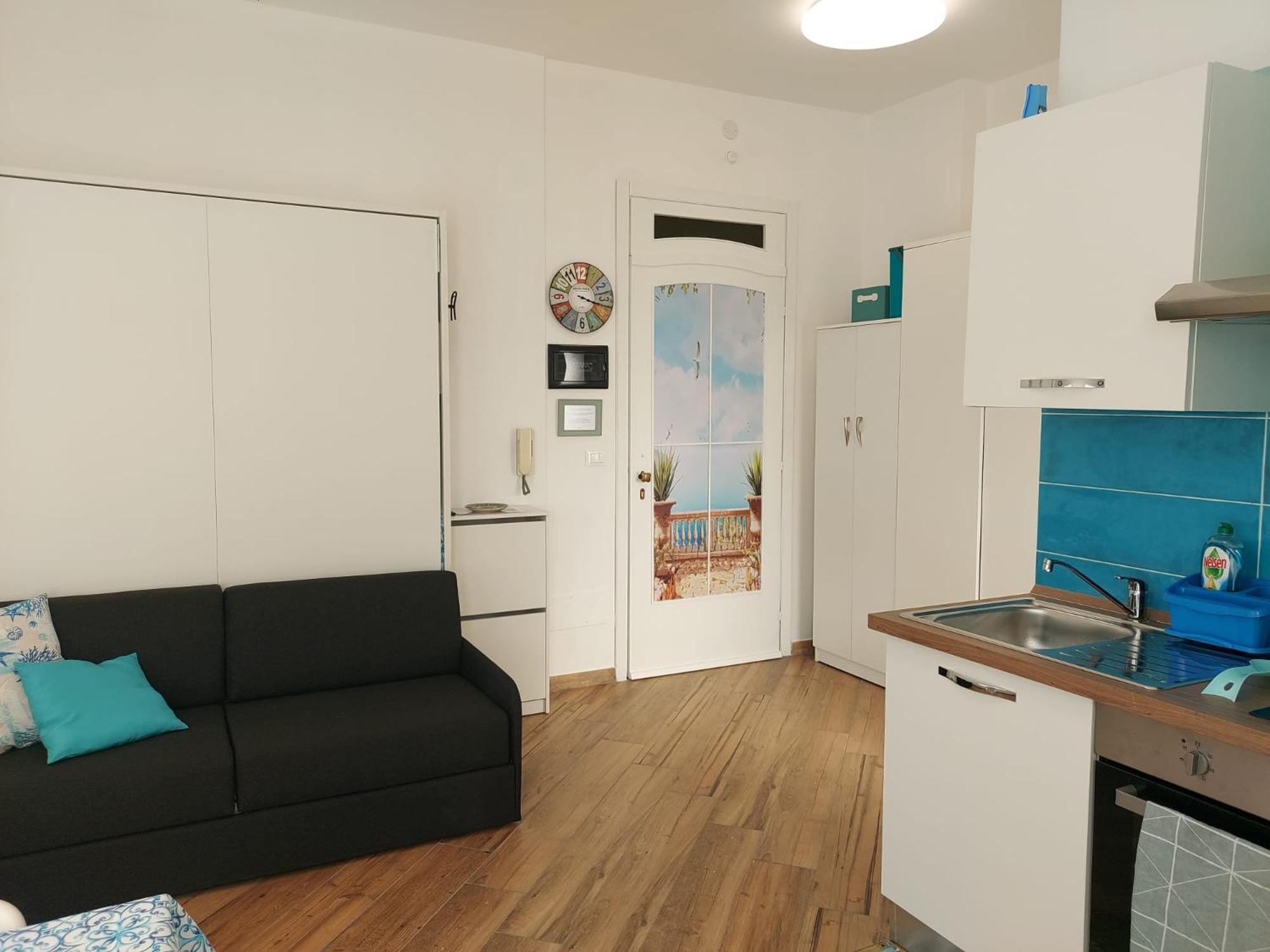 One-Bedroom Apartment photo 3