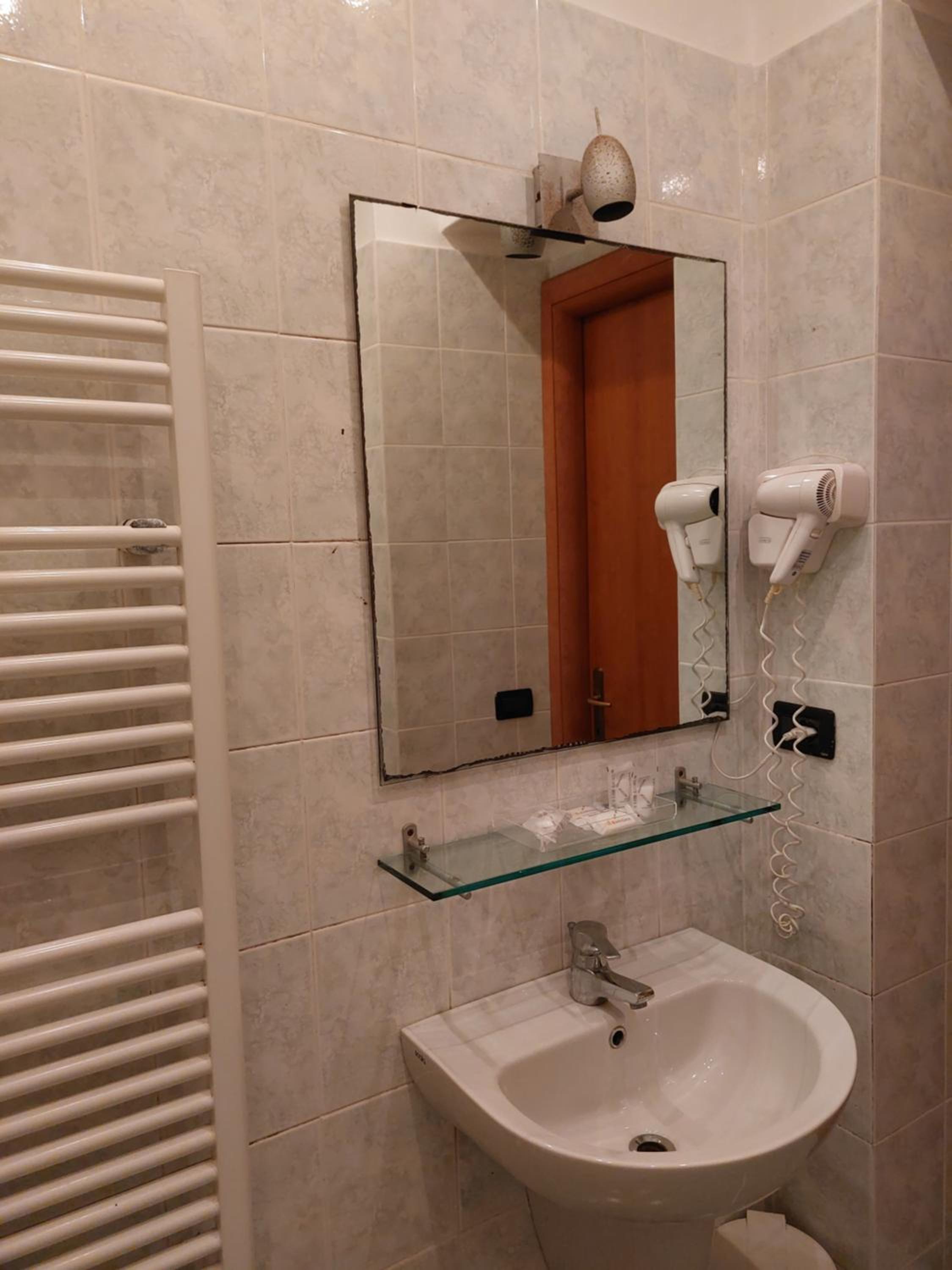 Triple Room with Private External Bathroom photo 3