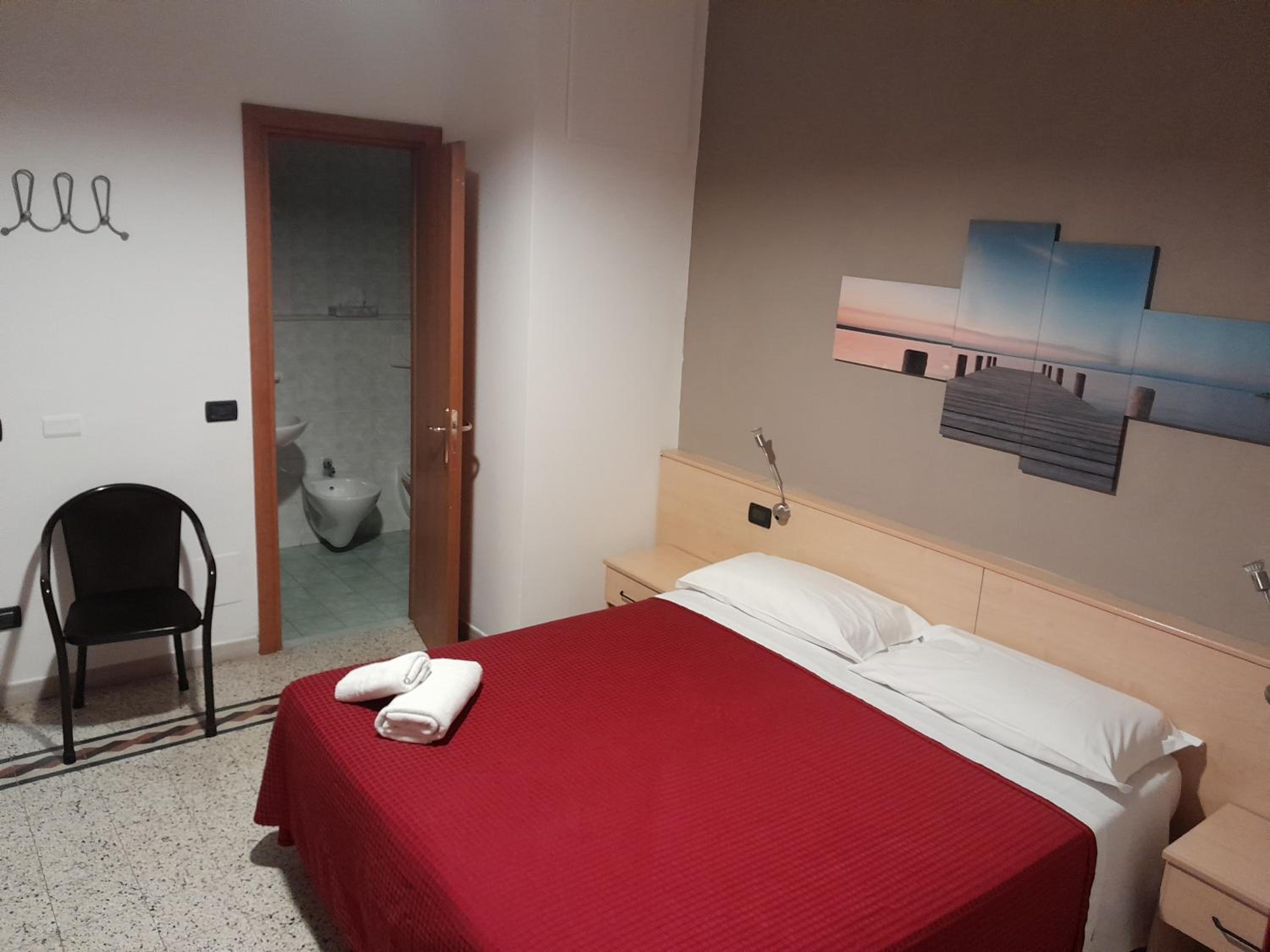 Double or Twin Room with Bathroom photo 3