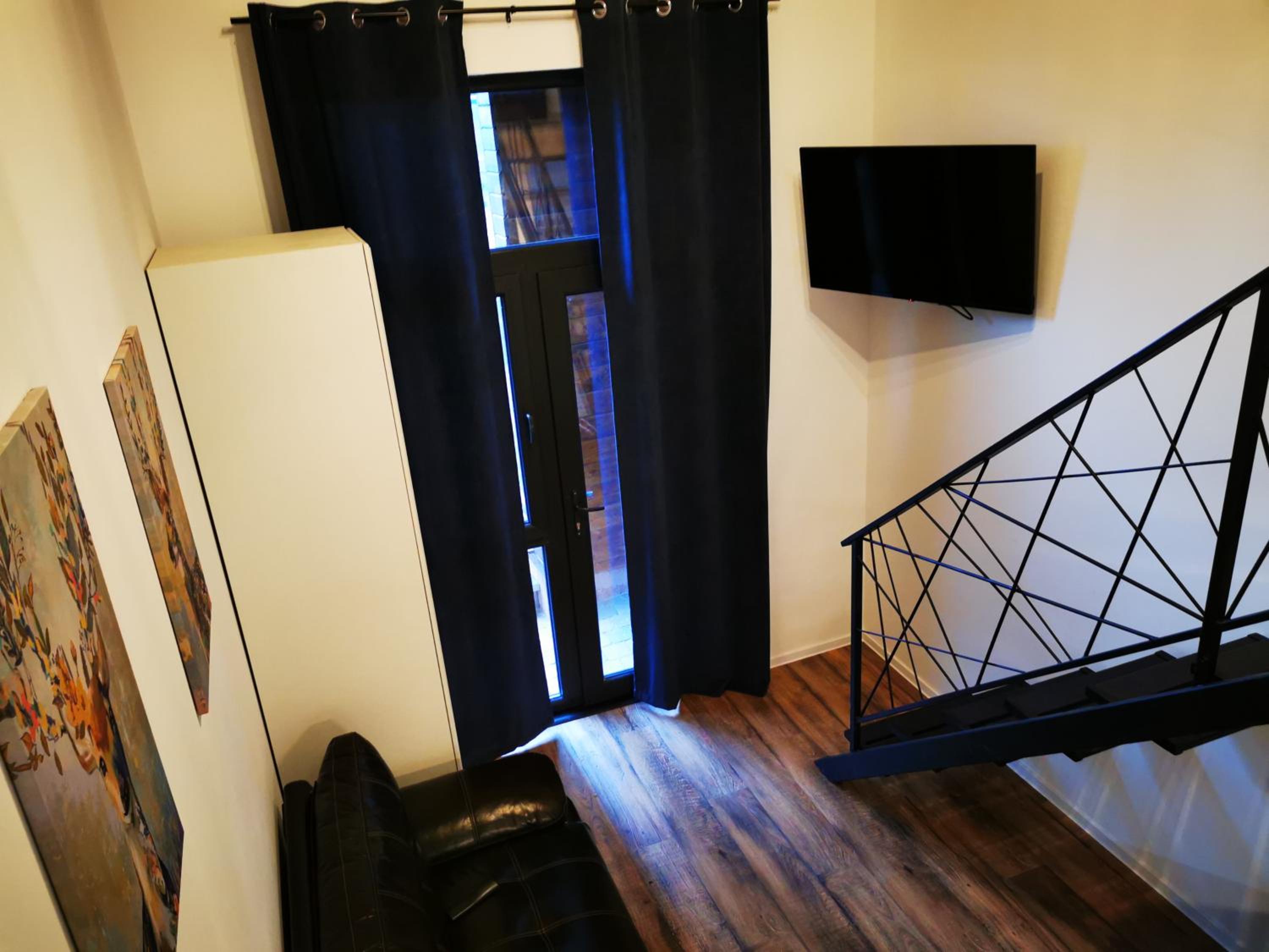 King Studio - Photo 8