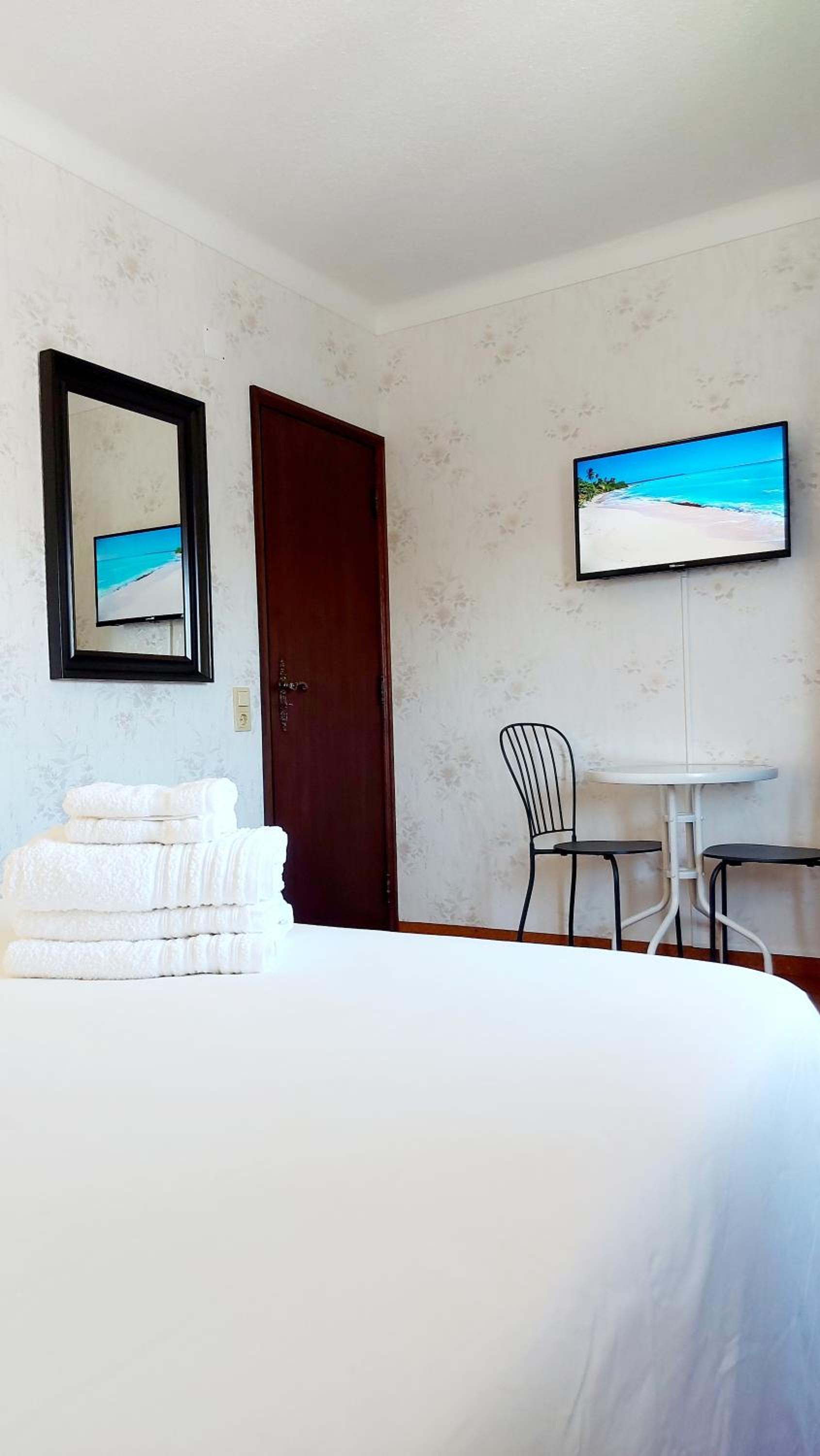 Standard Double Room with Shared Bathroom photo 2