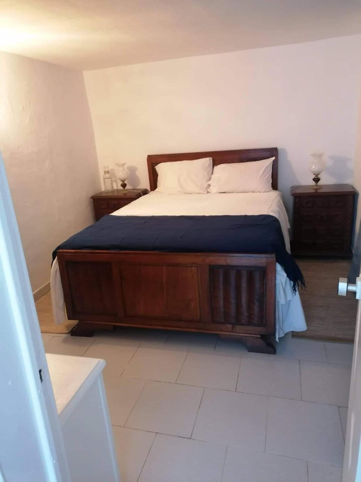 Small Twin Room - Photo 1