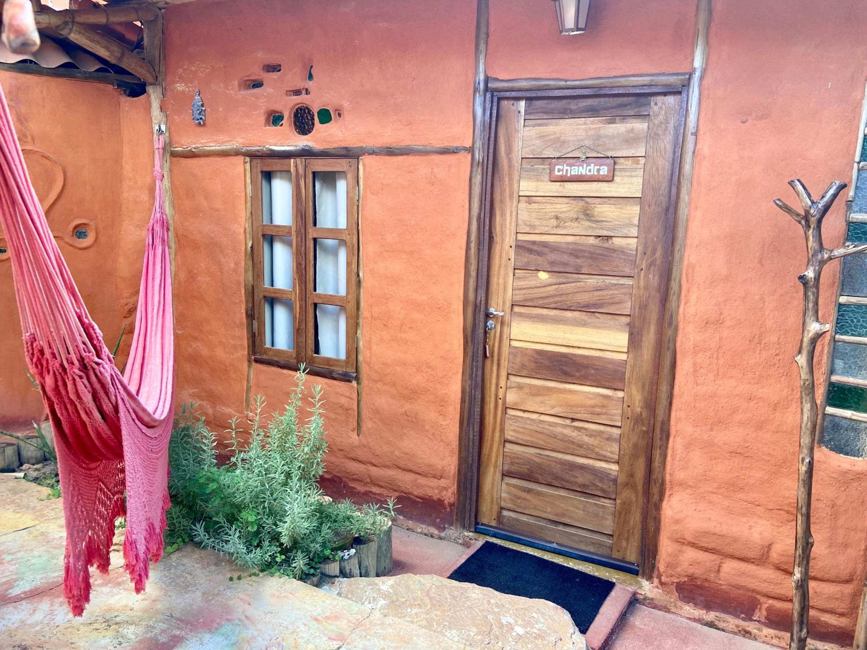 Double Room with Private Bathroom - Photo 2