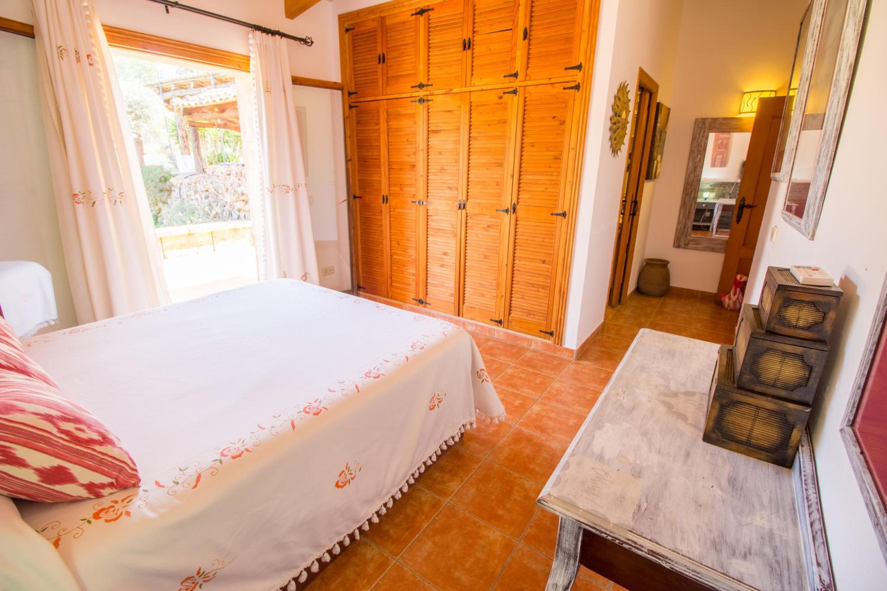 Villa photo 3