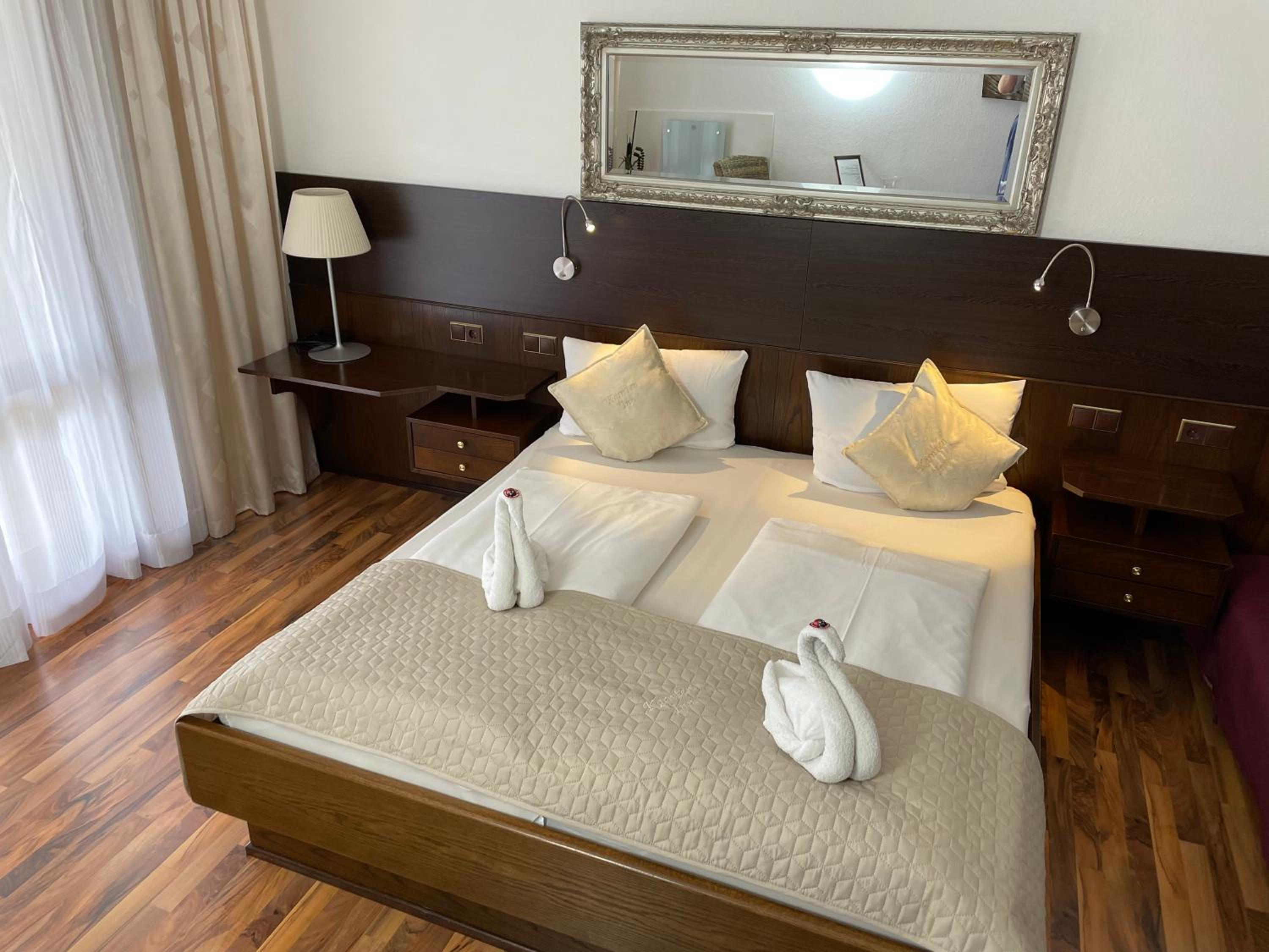 Double Room with Balcony and Lake View photo 1