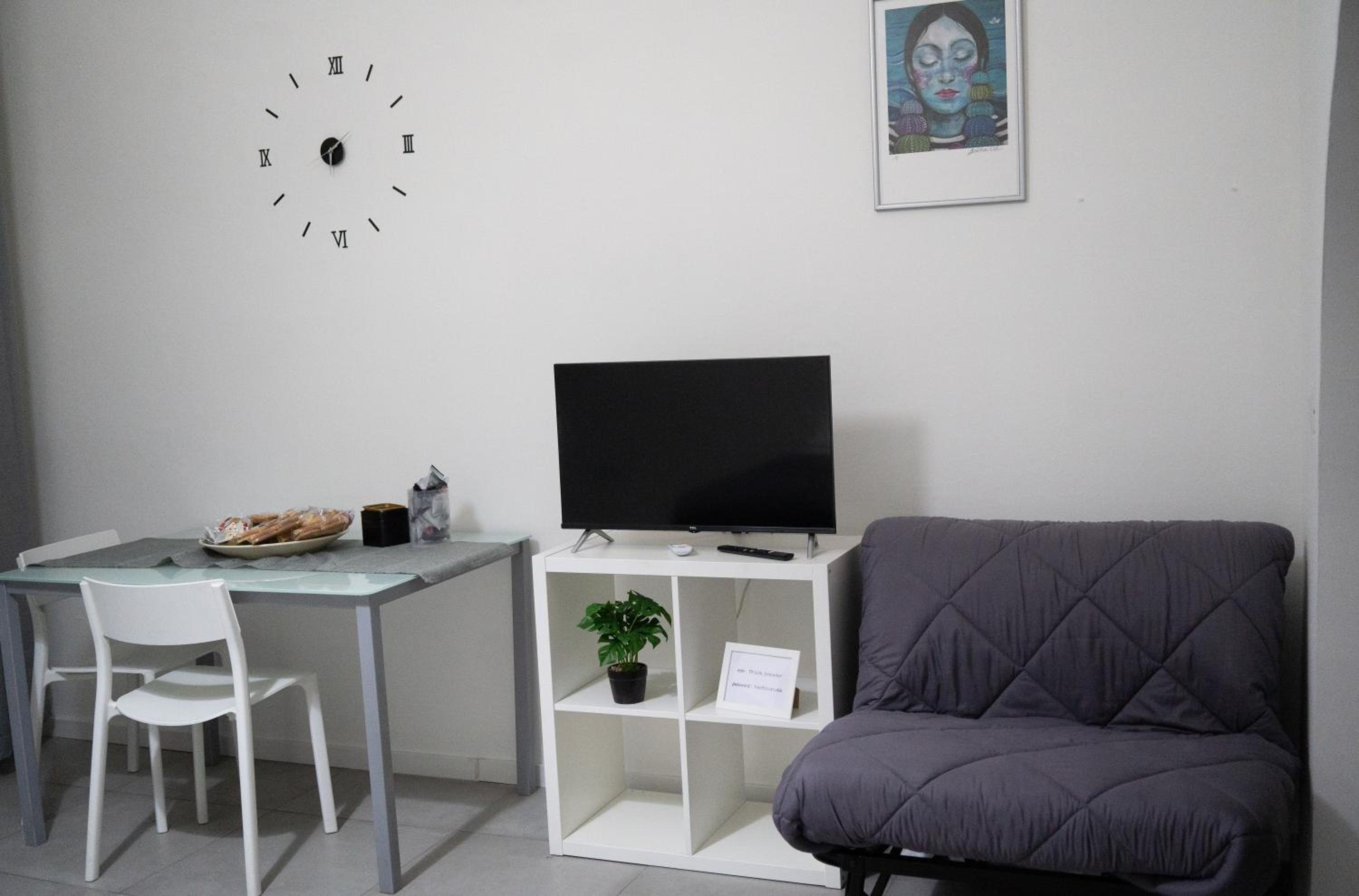 One-Bedroom Apartment - Photo 31