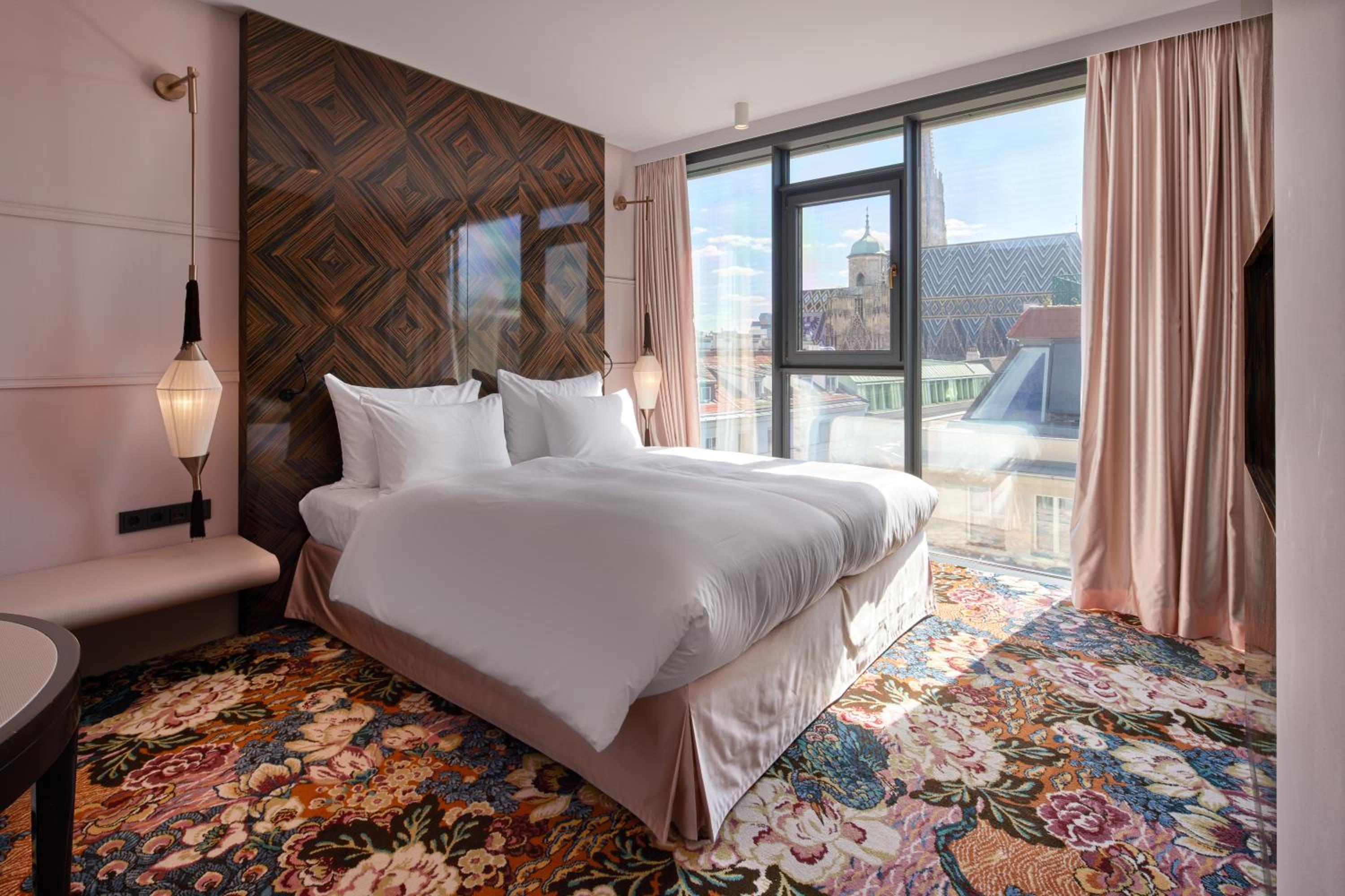 Scenery Lamee Room - Photo 1