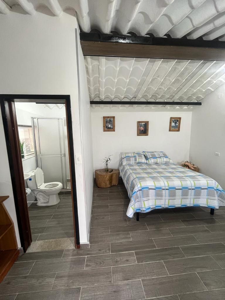 One-Bedroom House photo 1