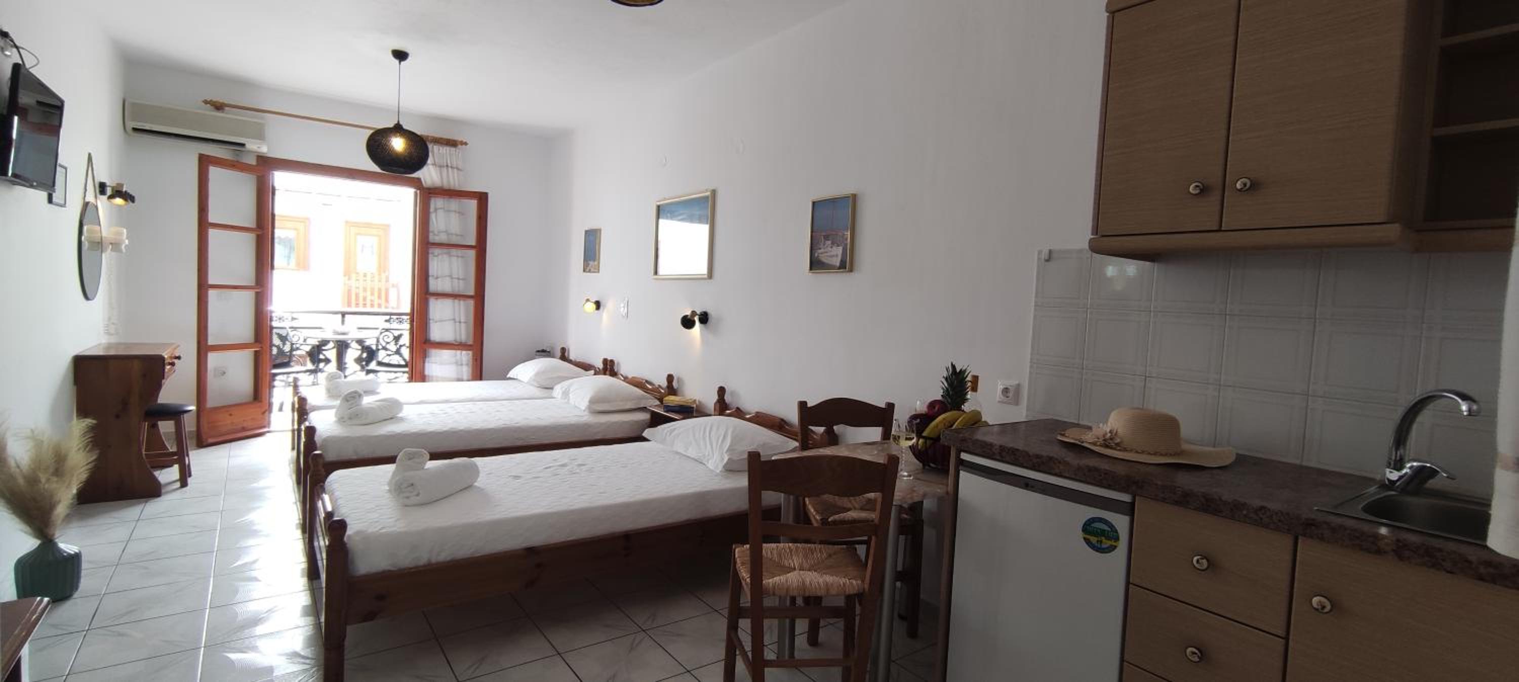 Triple Room