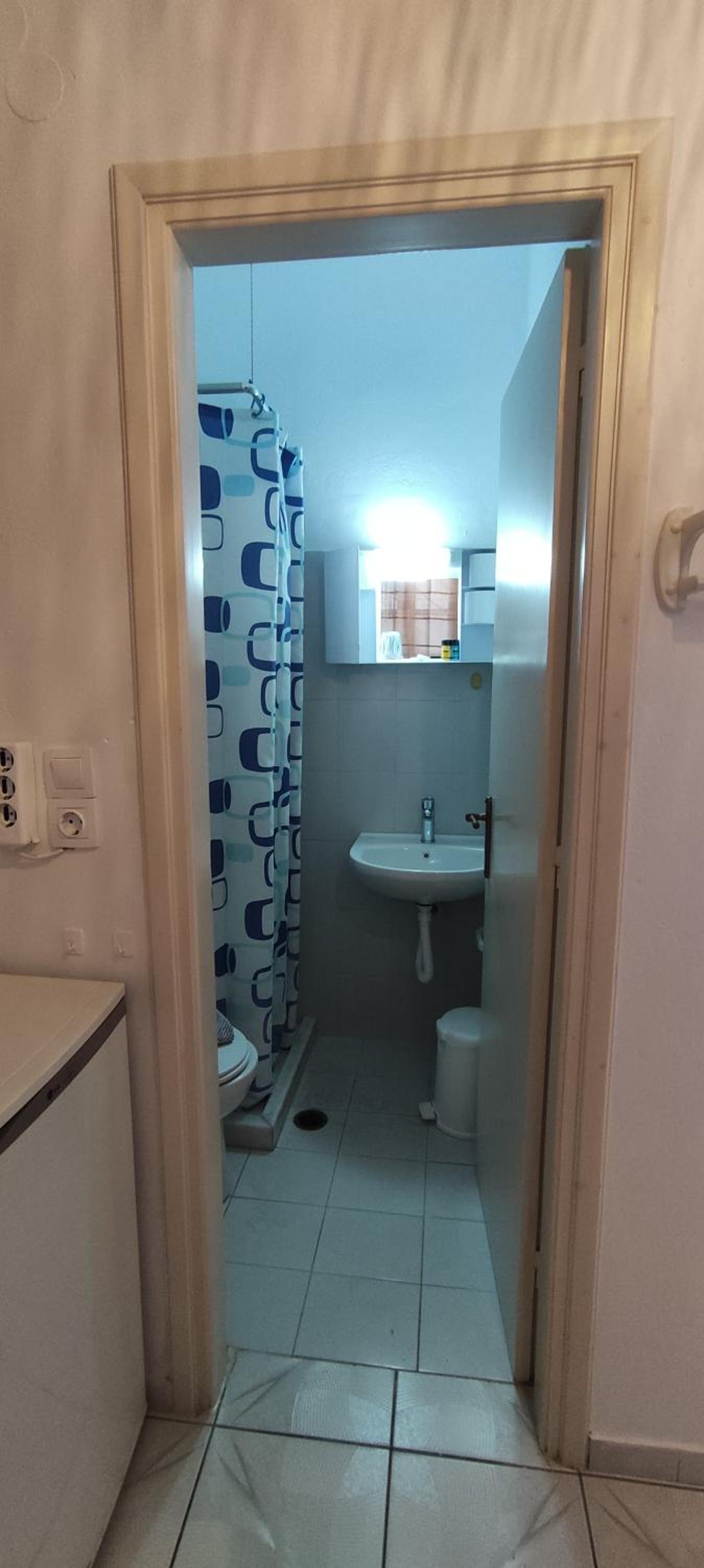 Double or Twin Room - Photo 13