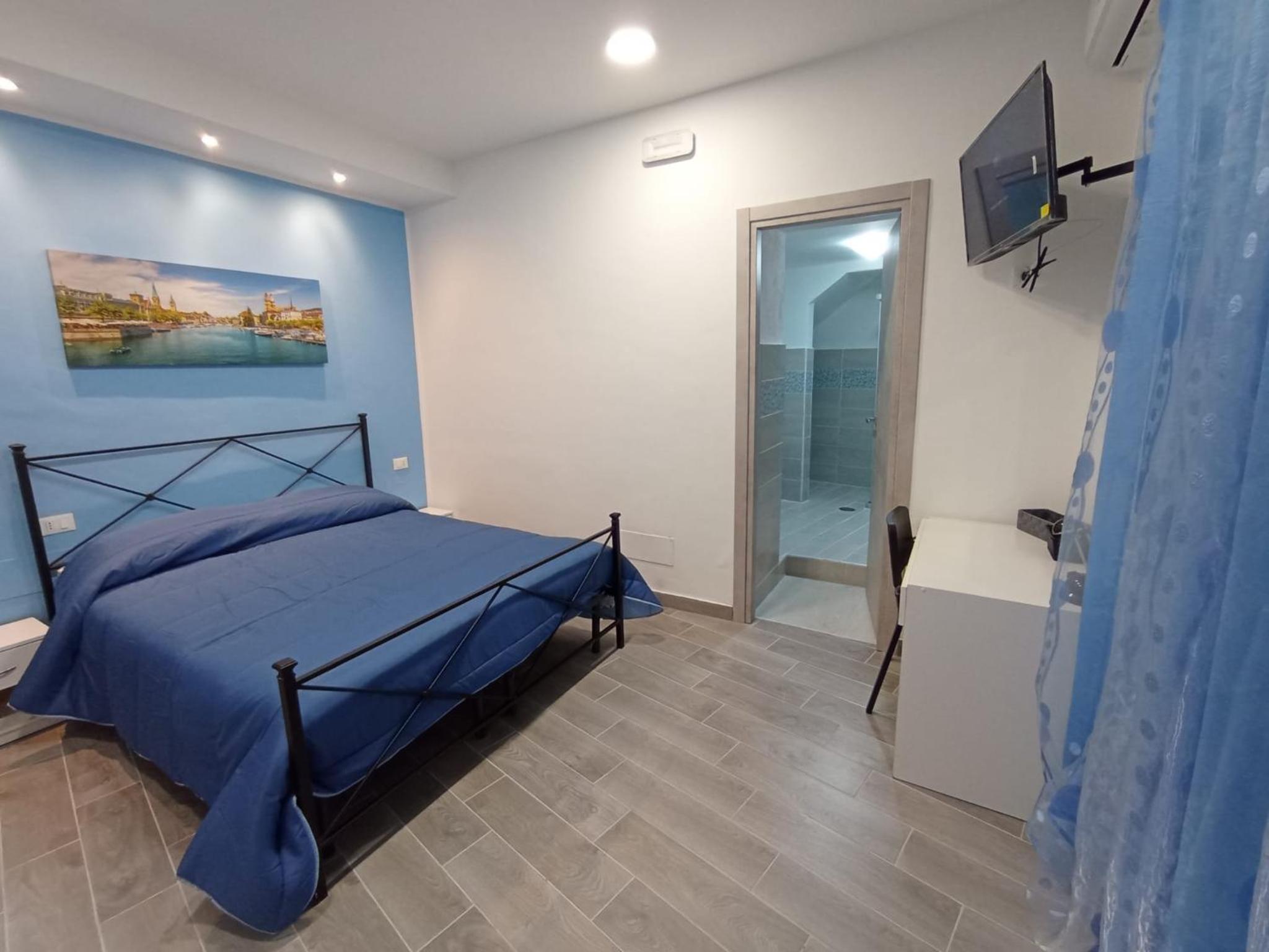 Double Room with Private Bathroom photo 3