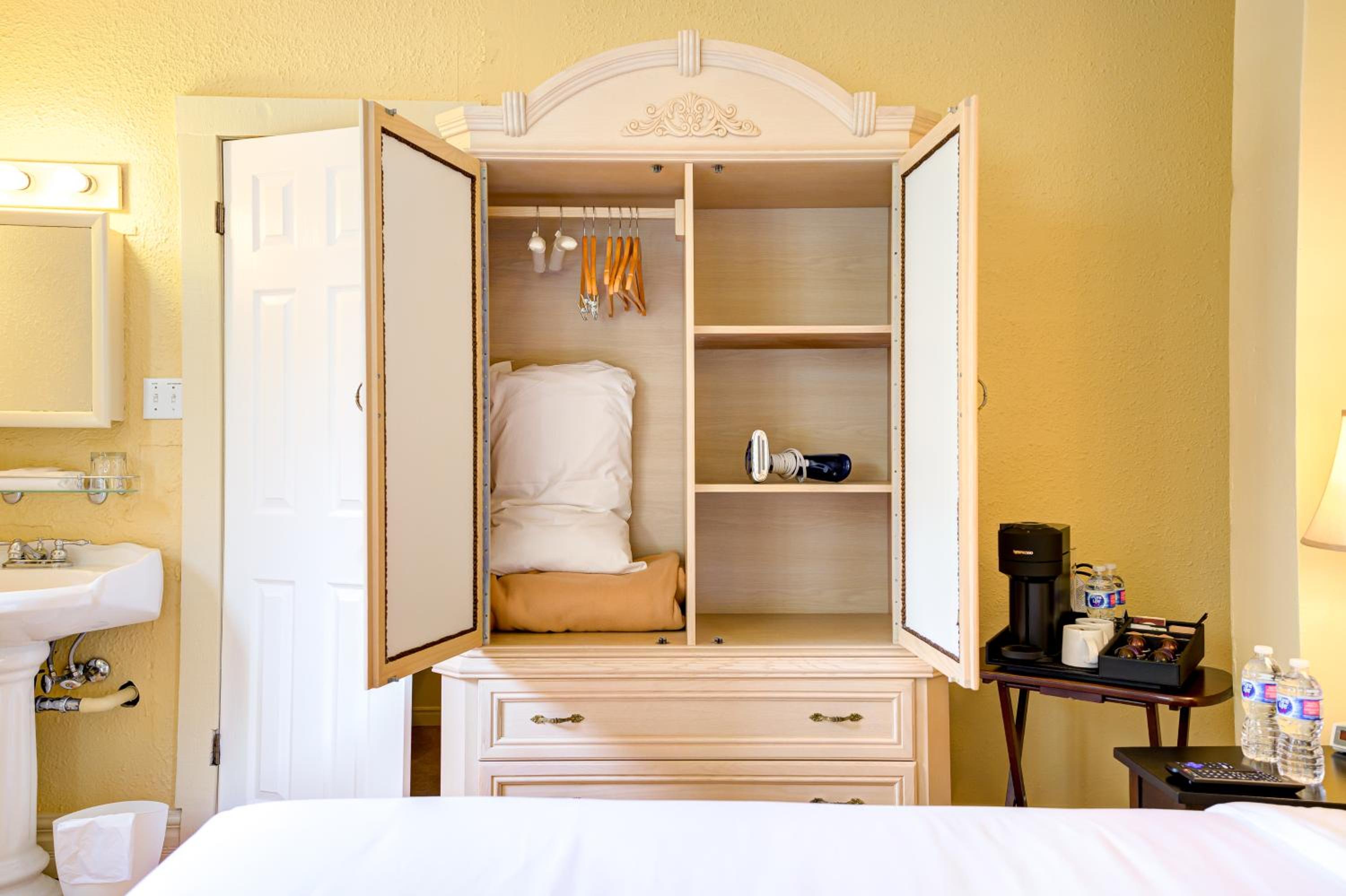Queen Room