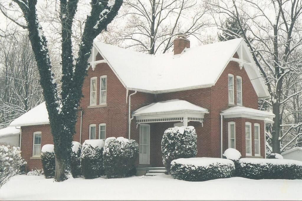Four-Bedroom House photo 2