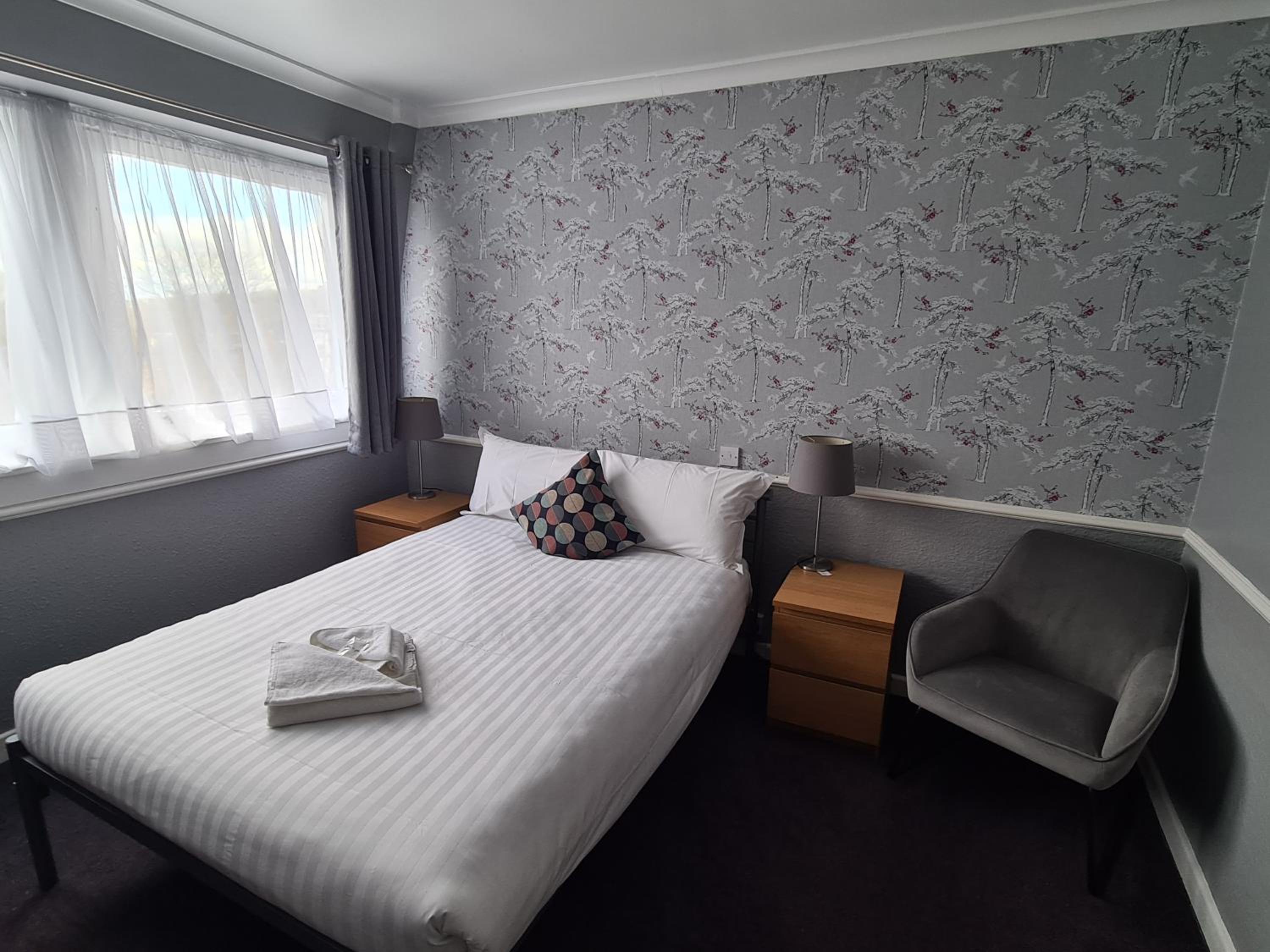 Double Room - Photo 25