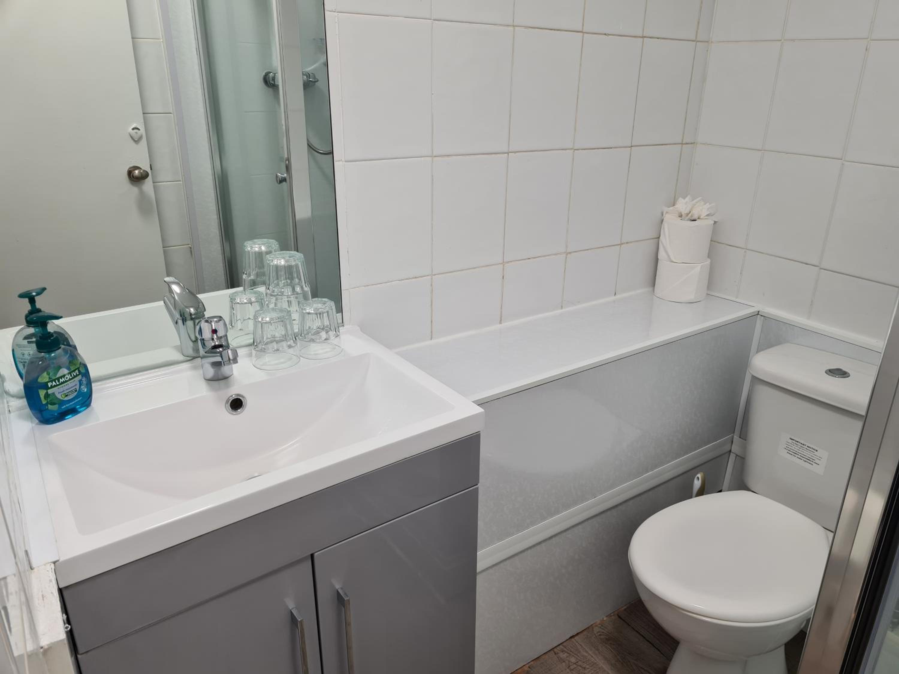 Double Room - Photo 26