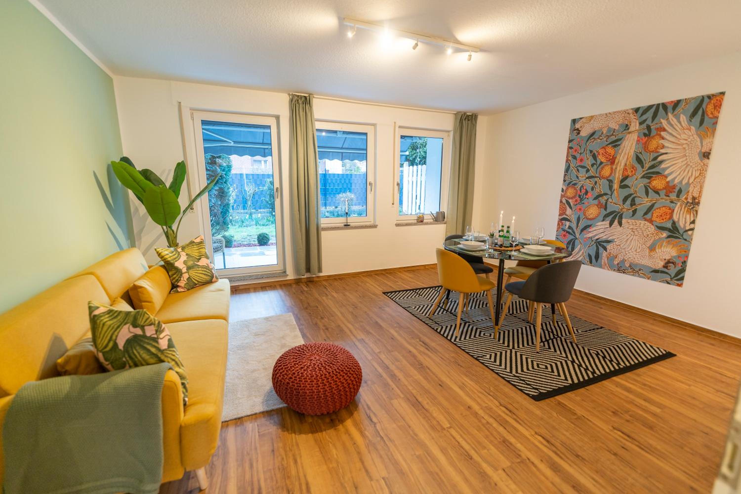One-Bedroom Apartment photo 1