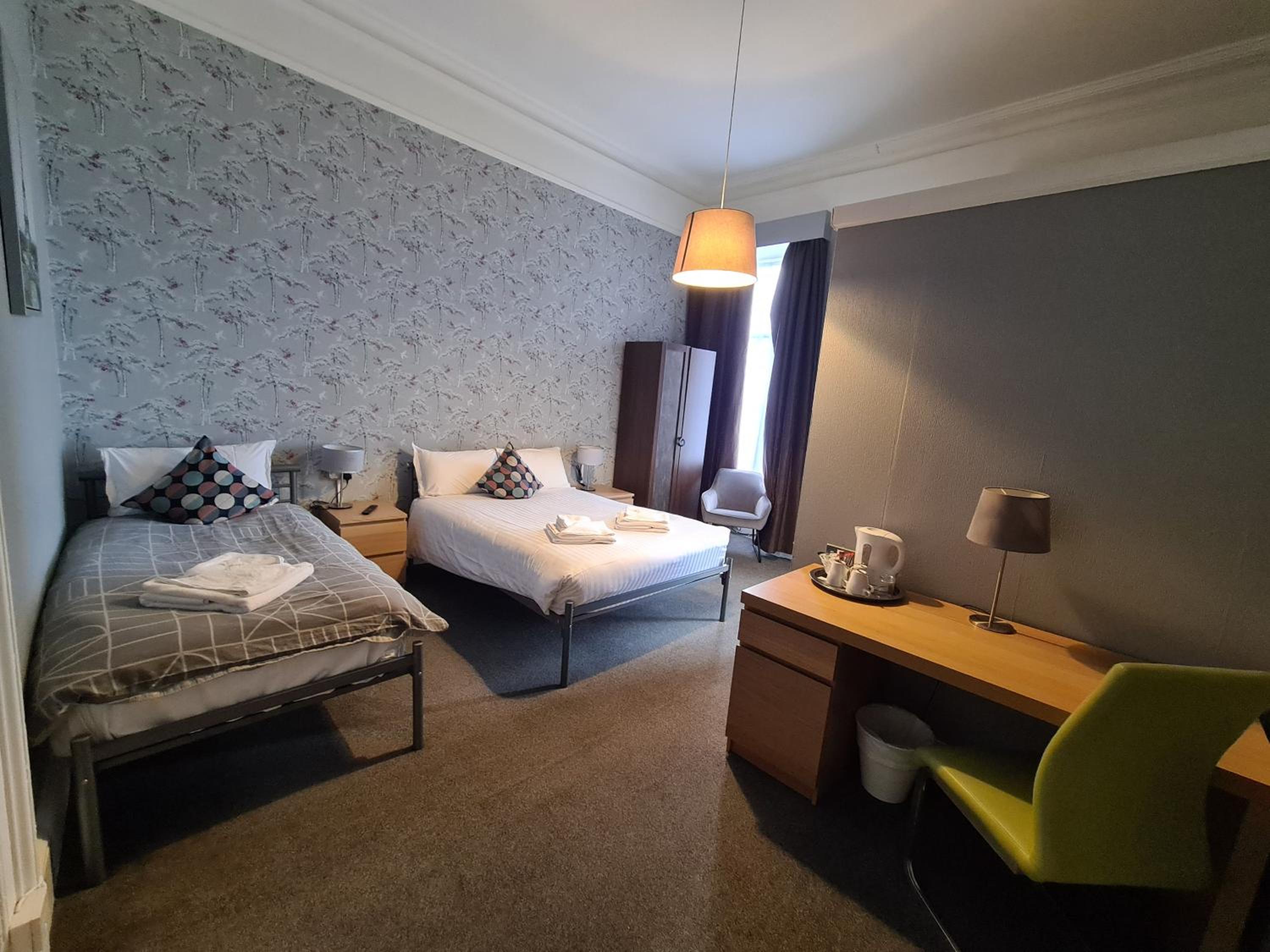 Double Room - Photo 23