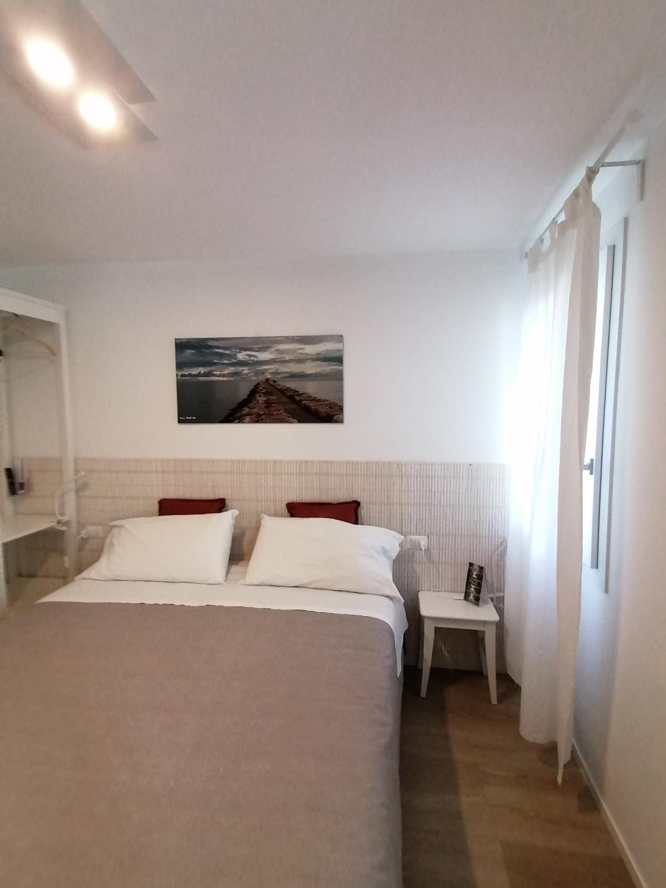 Double or Twin Room photo 2