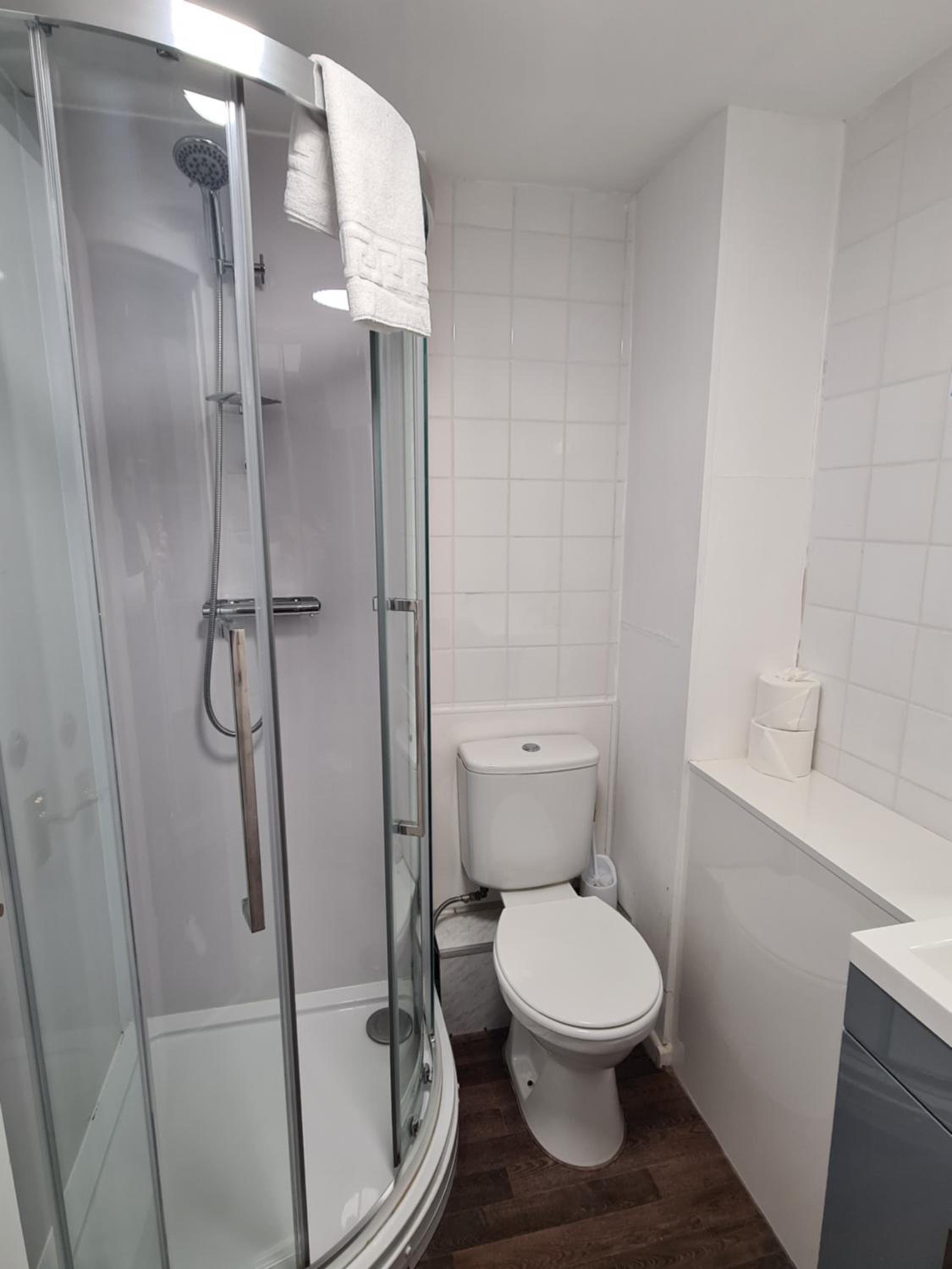 Double Room - Photo 3