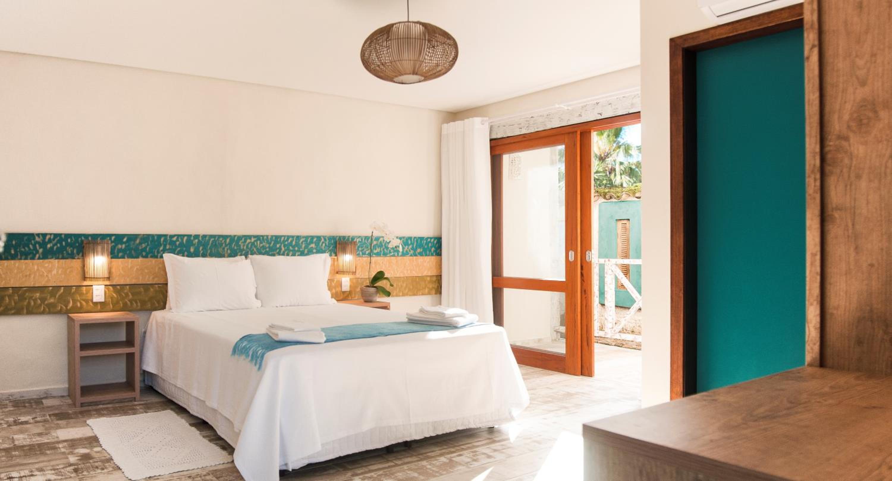 Queen Room with Balcony photo 2