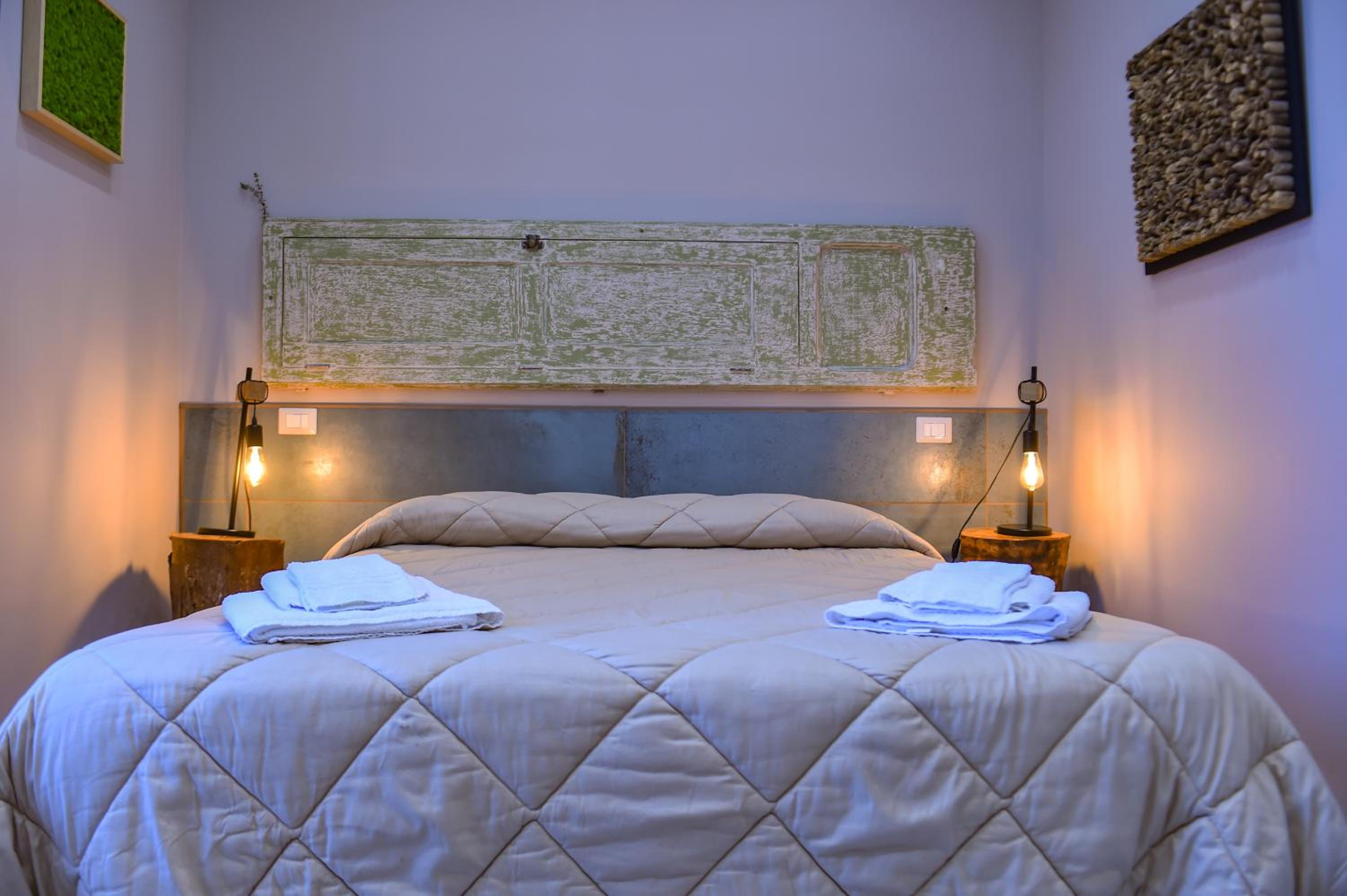 Deluxe Double Room with Extra Bed photo 2