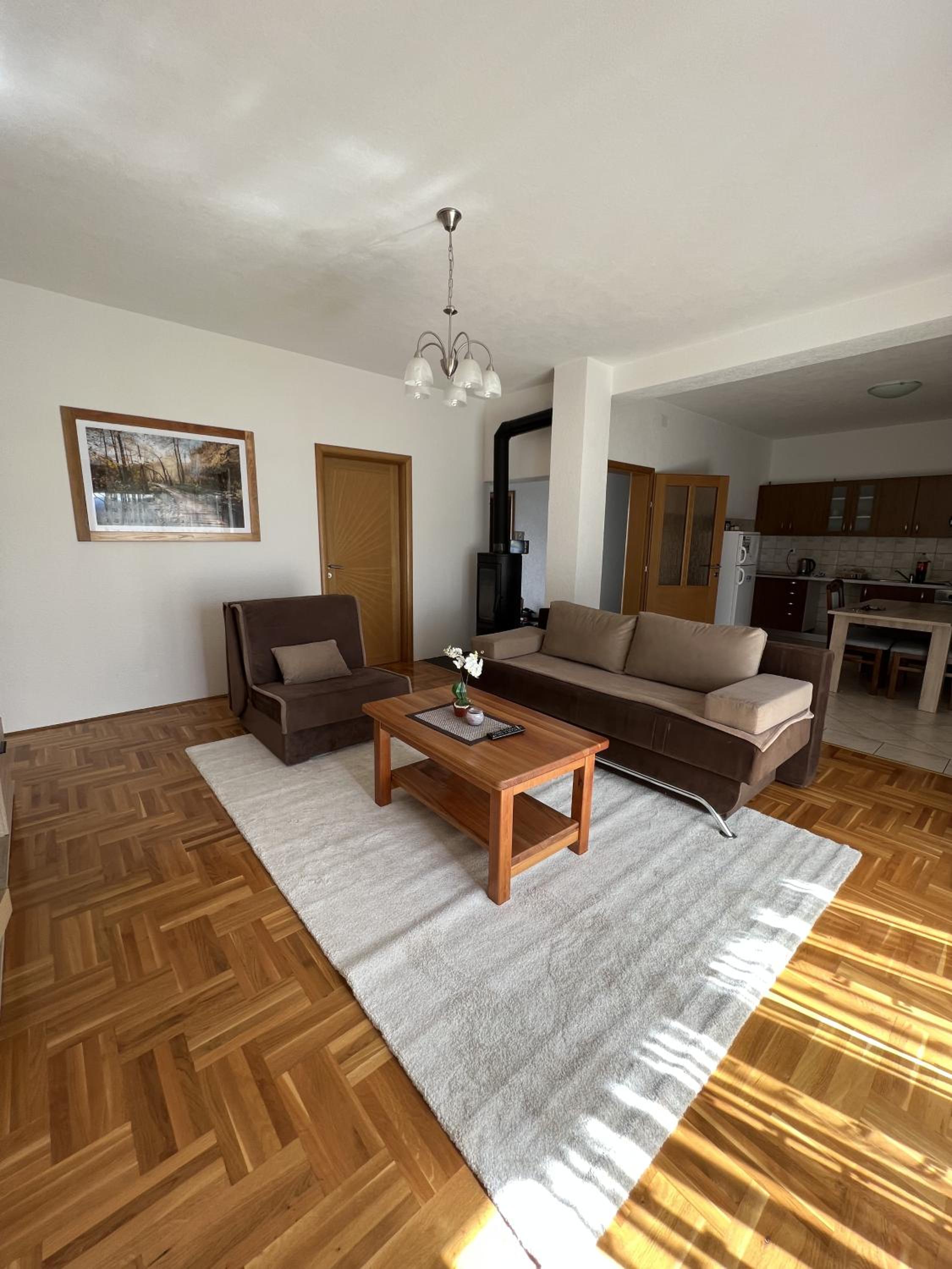 One-Bedroom Apartment - Photo 5