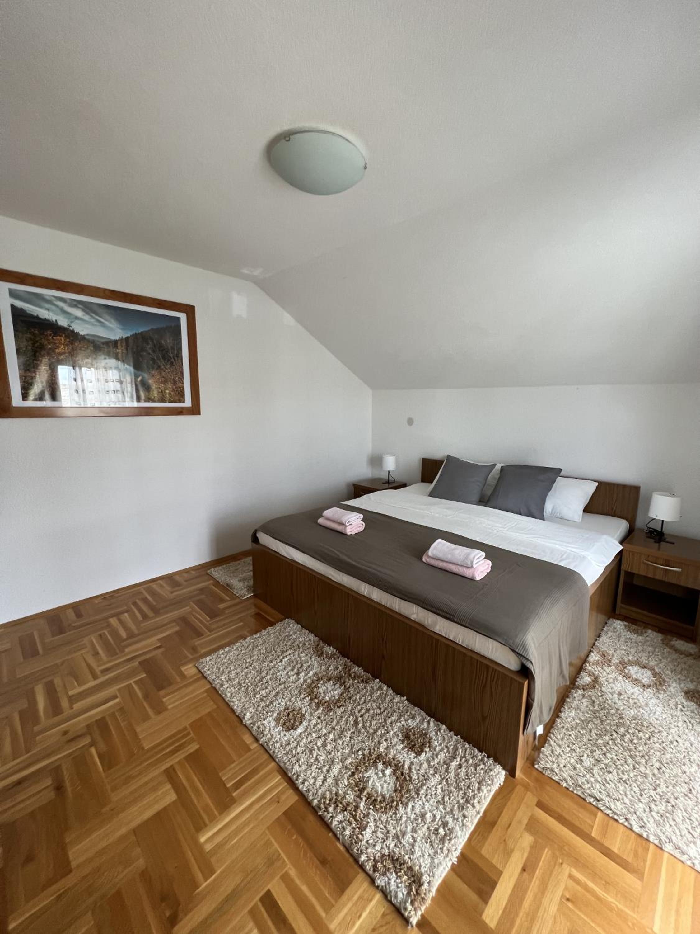 Three-Bedroom Apartment - Photo 9