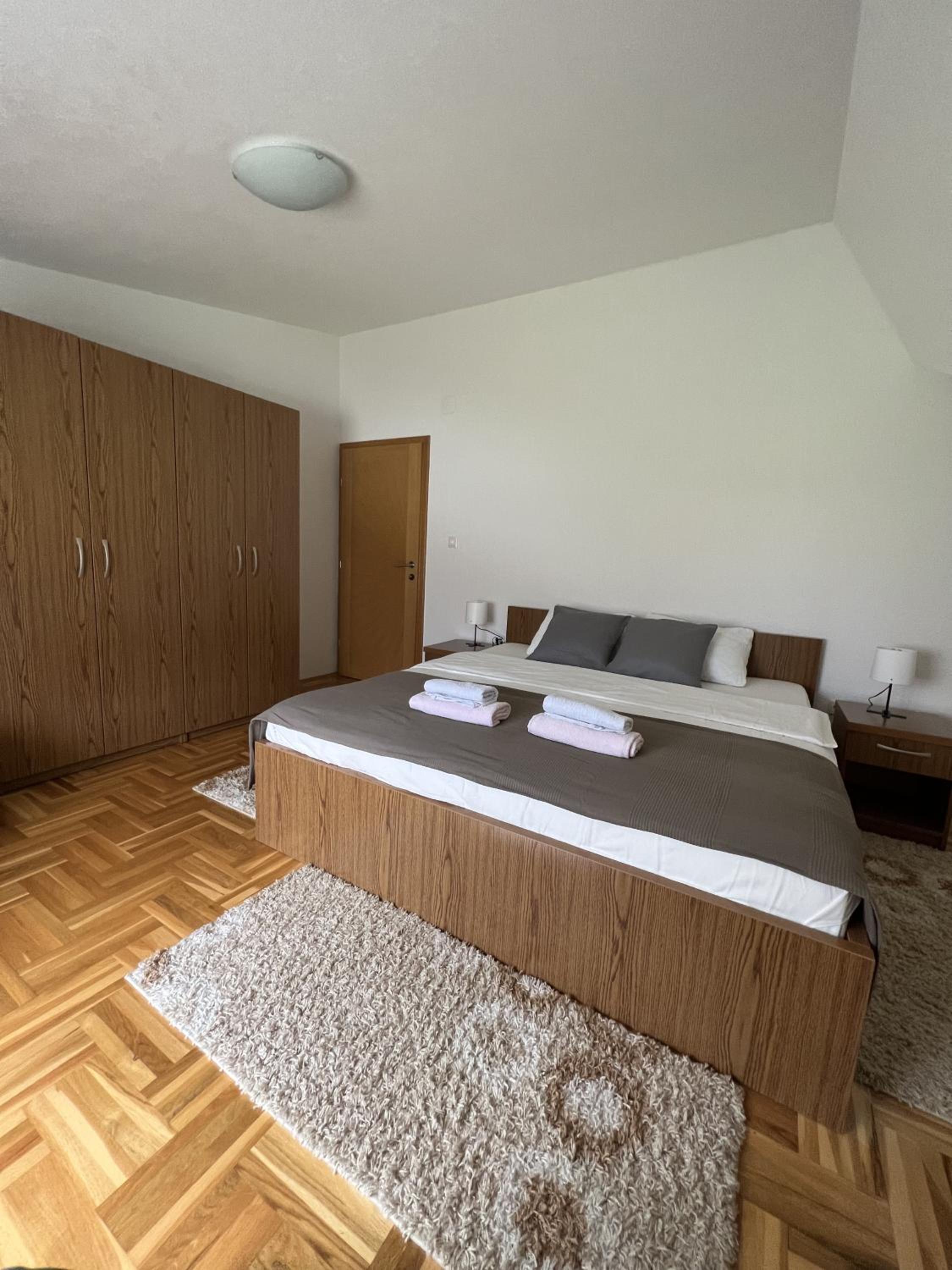 Three-Bedroom Apartment - Photo 11