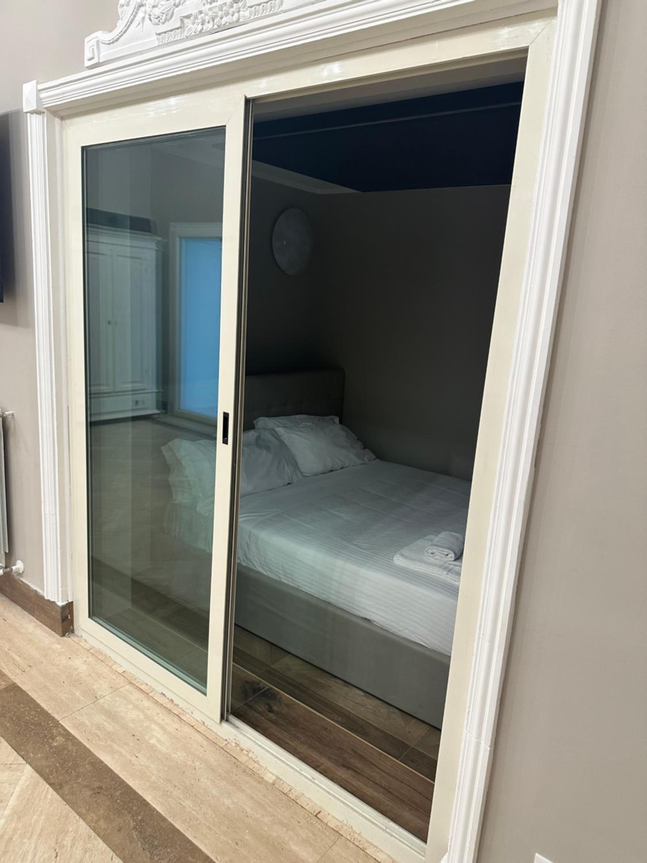 One-Bedroom House photo 3