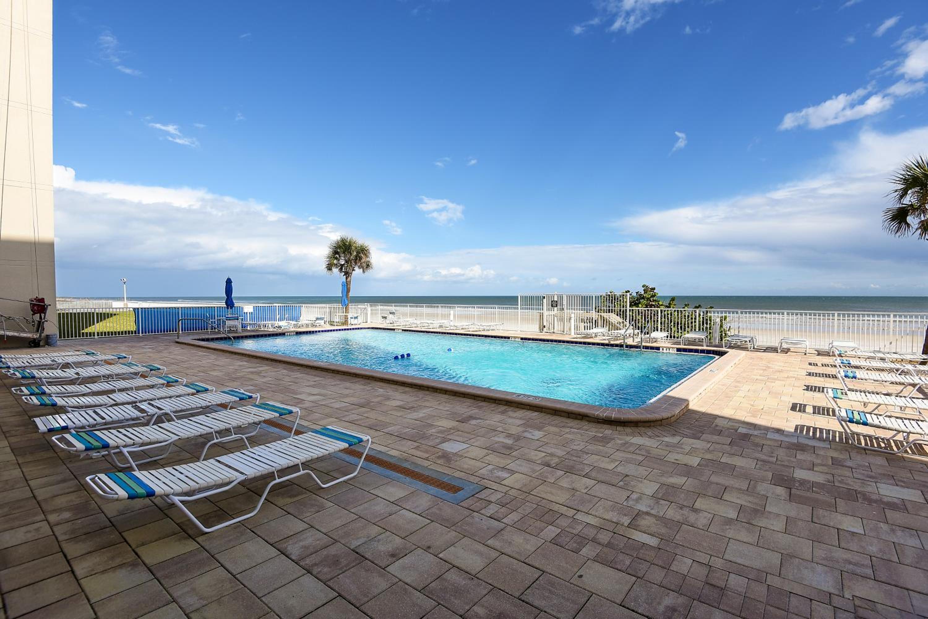 Apartment with Sea View photo 2