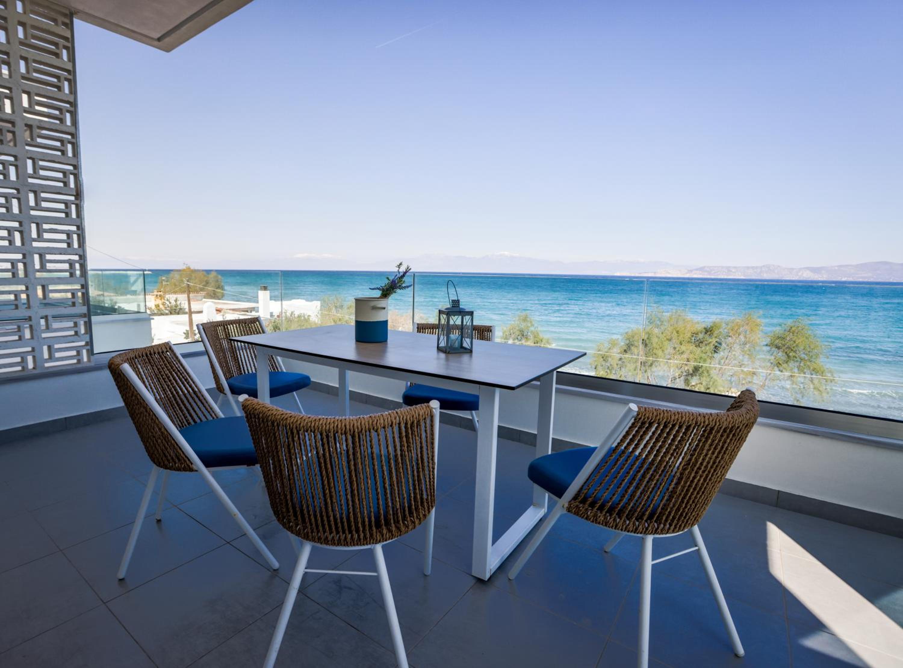 Two-Bedroom Apartment with Sea View photo 3
