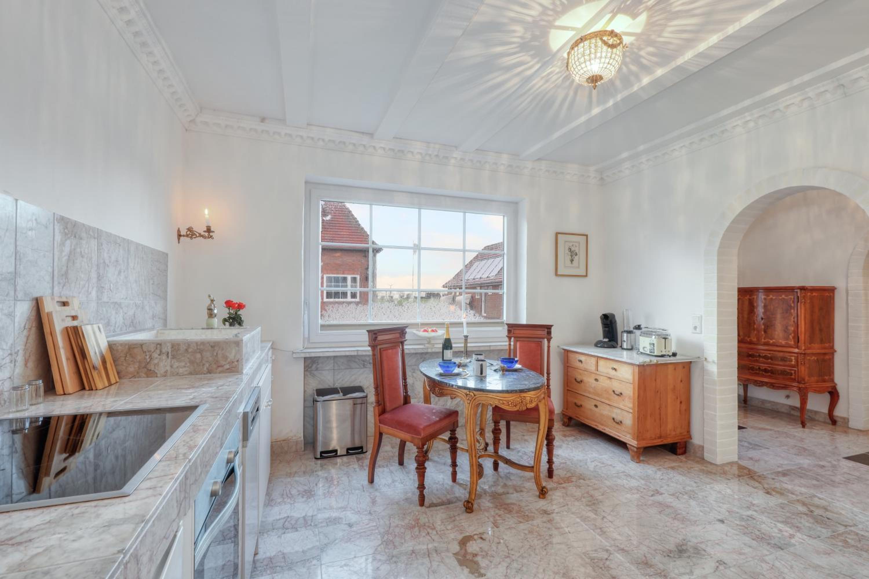 Suite with Garden View - Photo 13