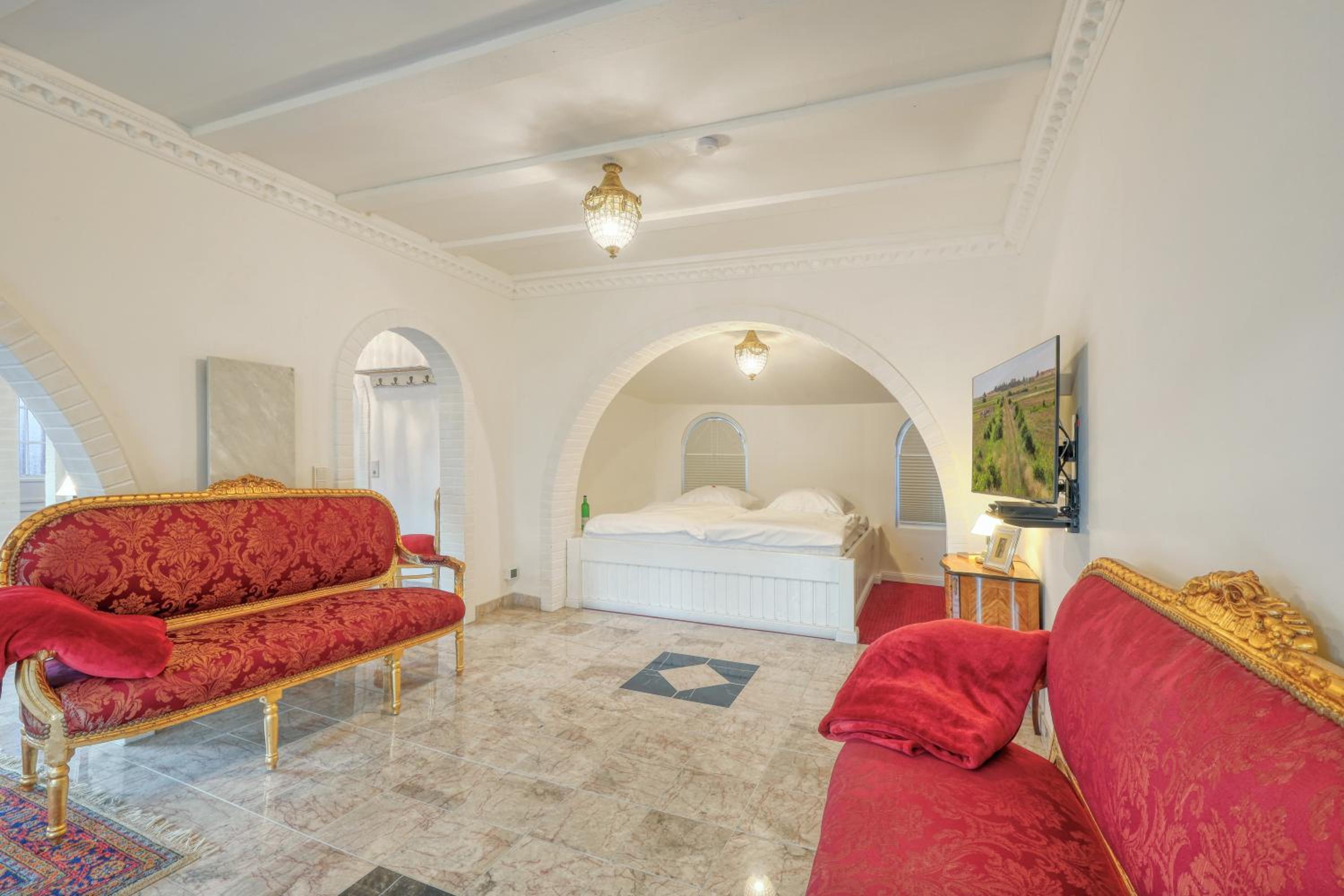 Suite with Garden View - Photo 19