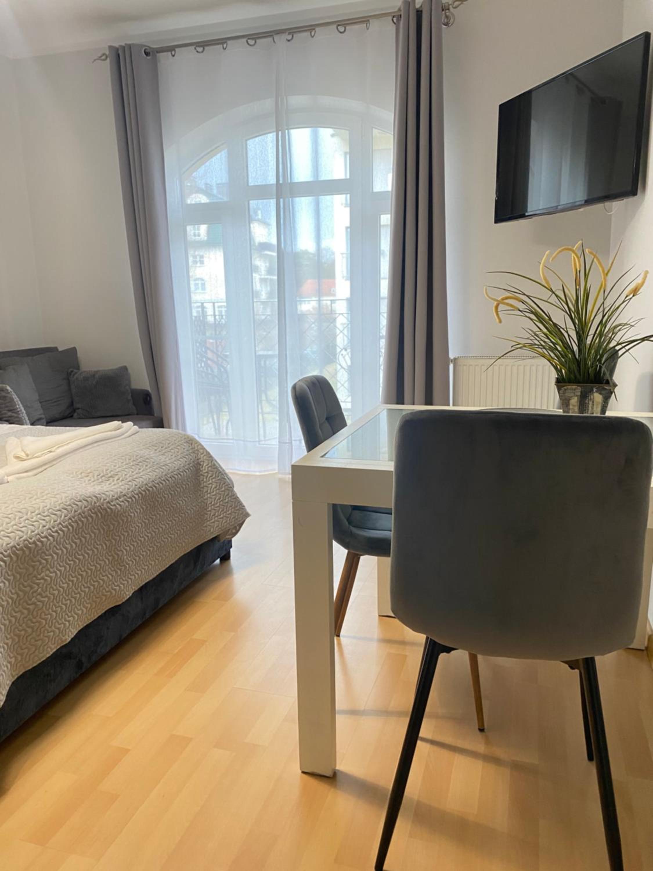 Studio Apartment - Photo 26