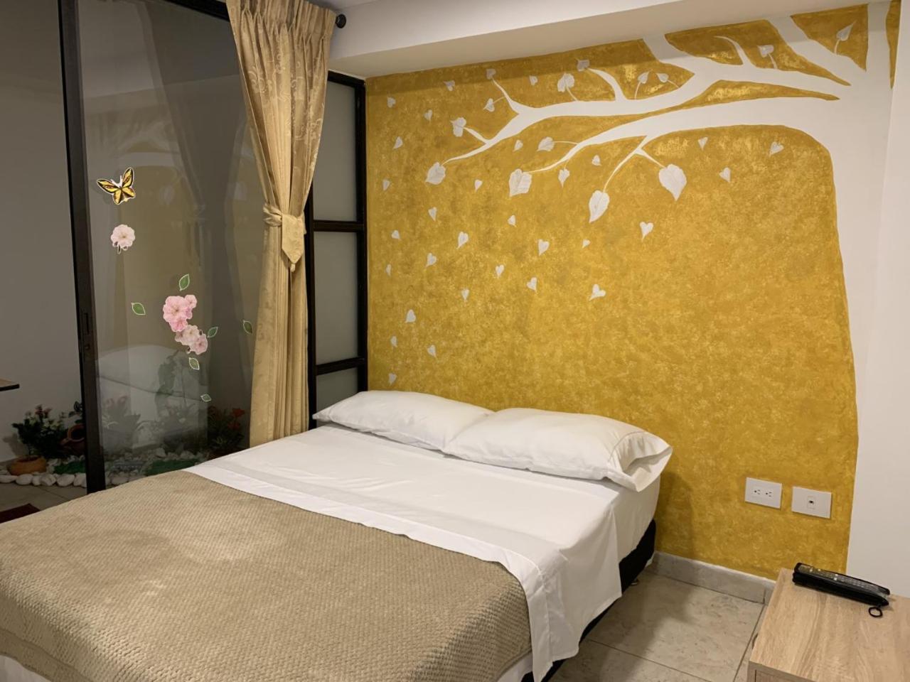 Deluxe Queen Room photo 3