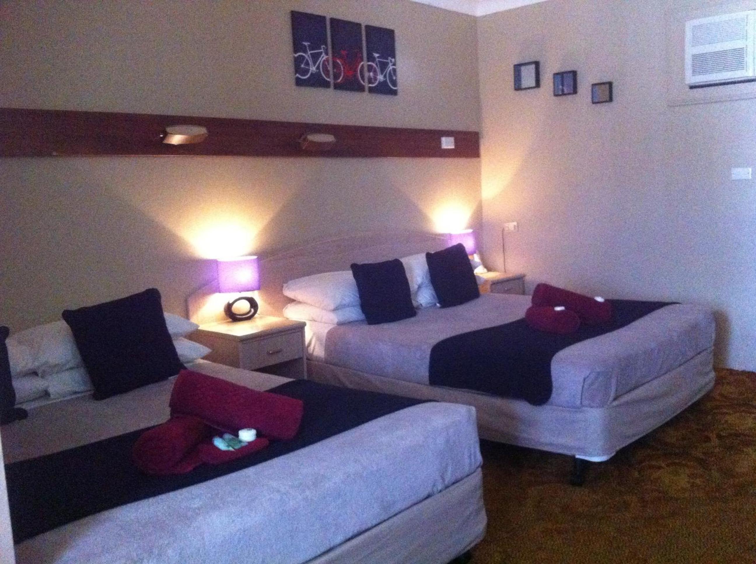 Standard Twin Room photo 3
