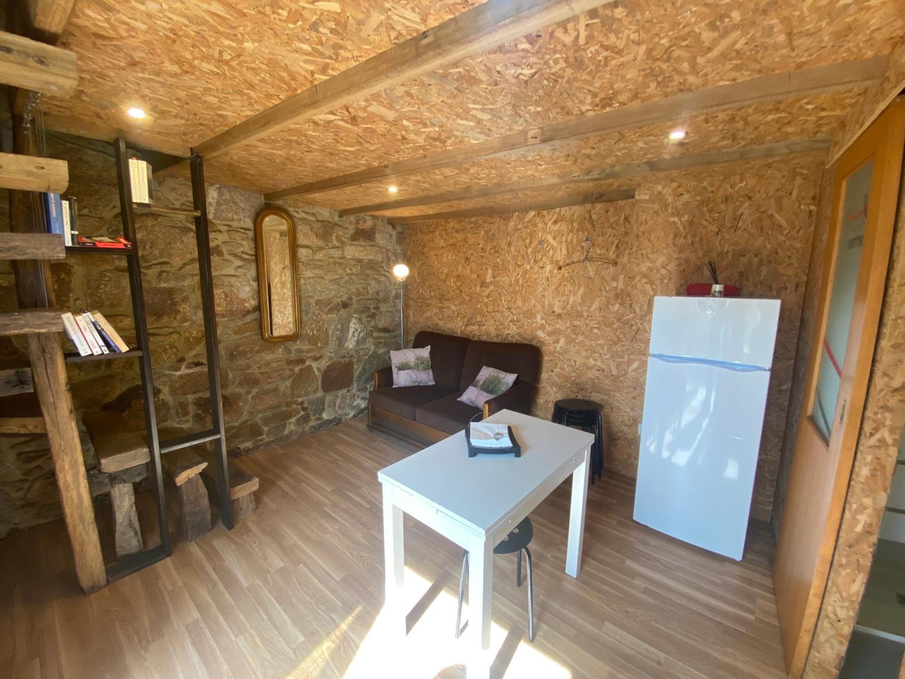 One-Bedroom House - Photo 16