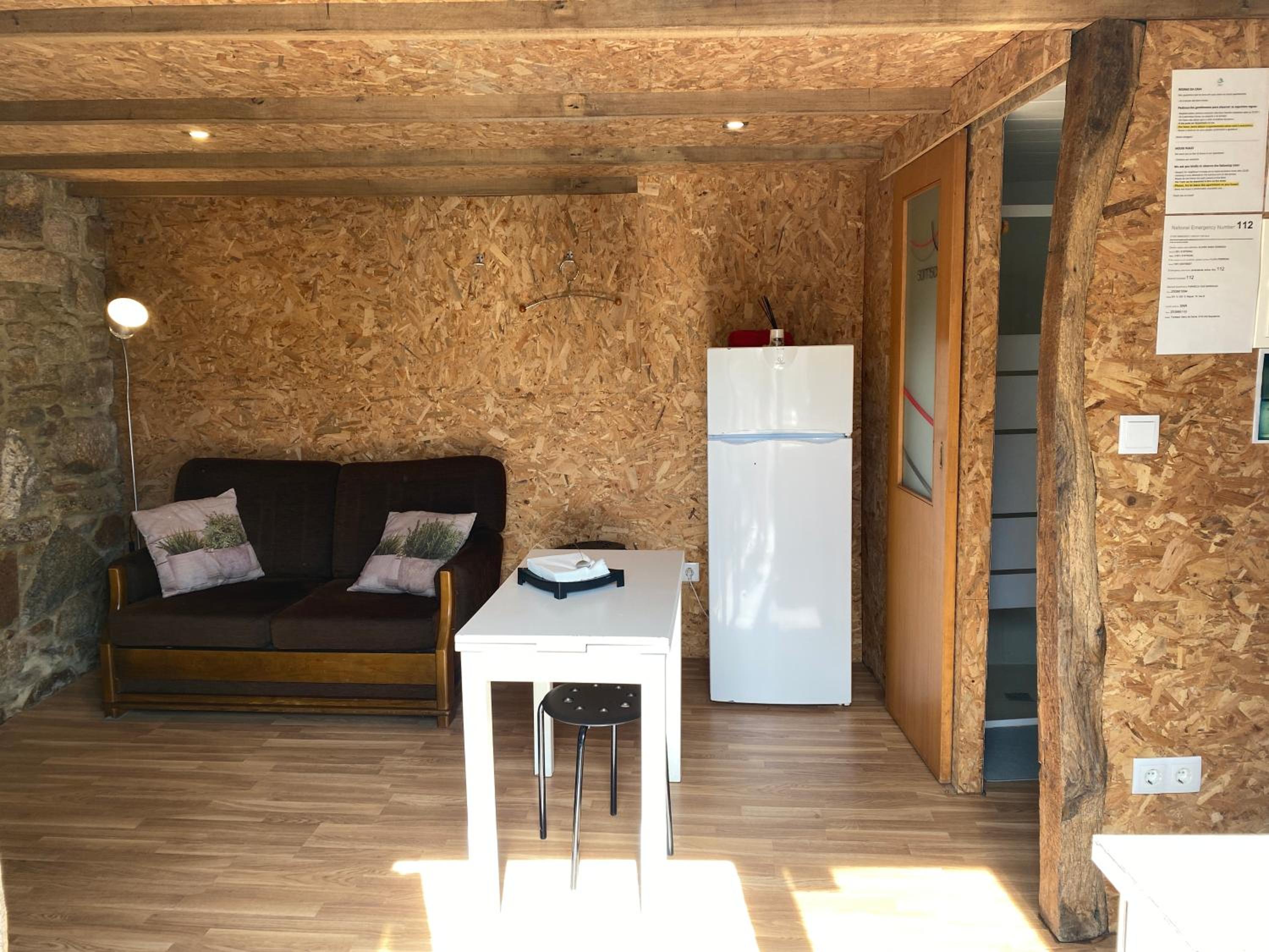 One-Bedroom House - Photo 18
