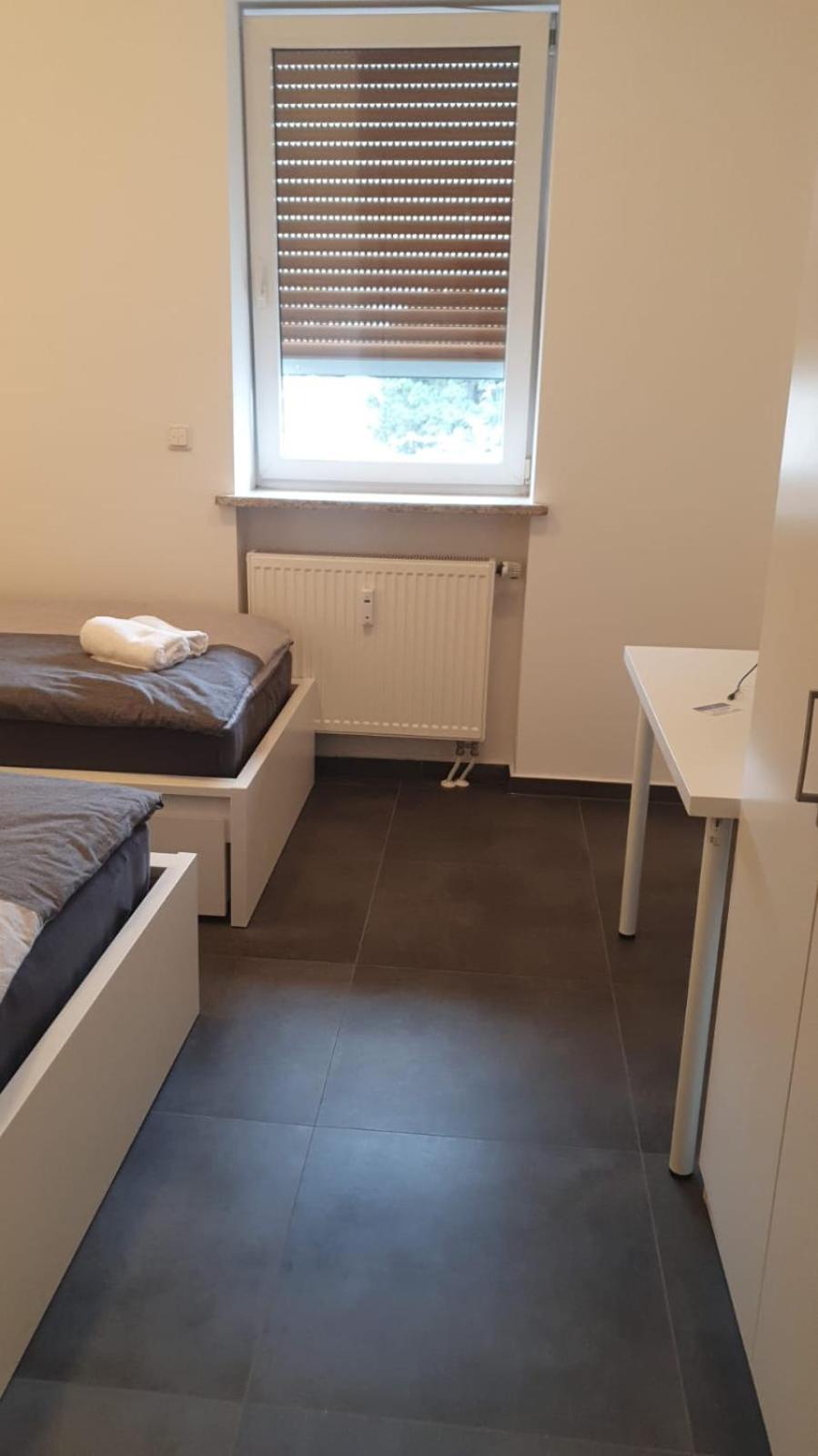 Twin Room with Private Bathroom photo 3