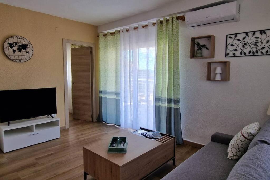 One-Bedroom Apartment photo 3