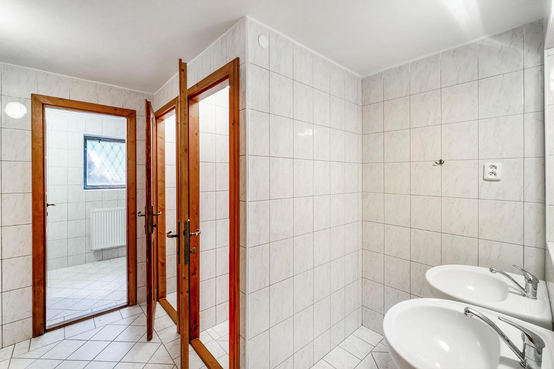 Quadruple Room with Shared Bathroom photo 1