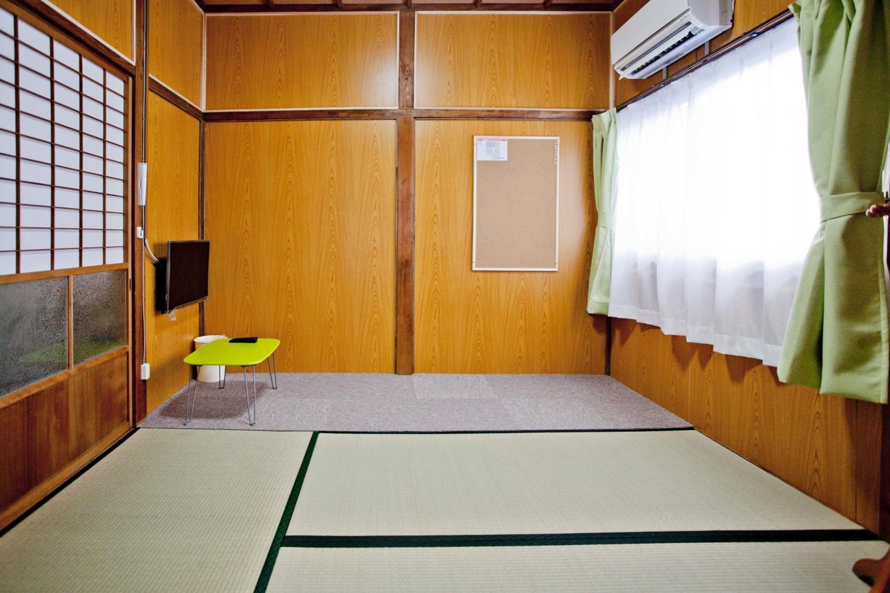 日式单人房(共用浴室)