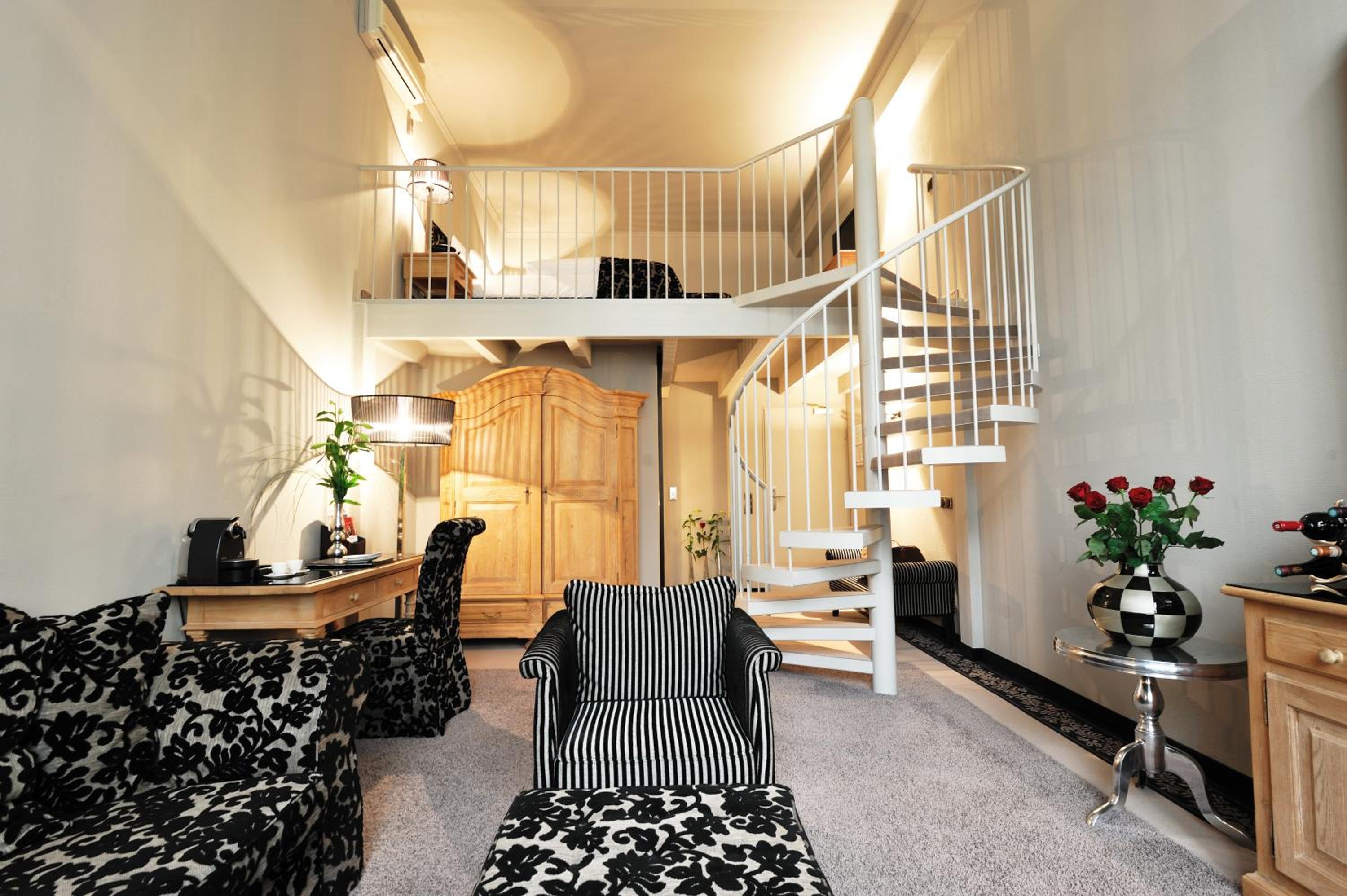 Junior Suite - Photo 1